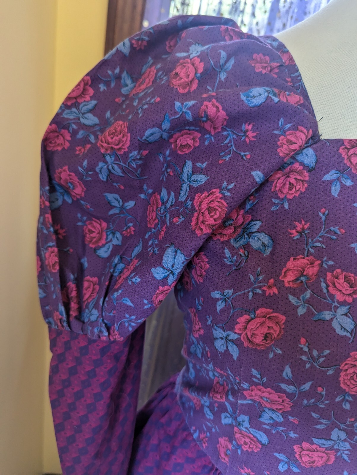 Vintage 70’s 80’s Purple Pink Puff Juliet Sleeves Floral Mini Dress Size Small
