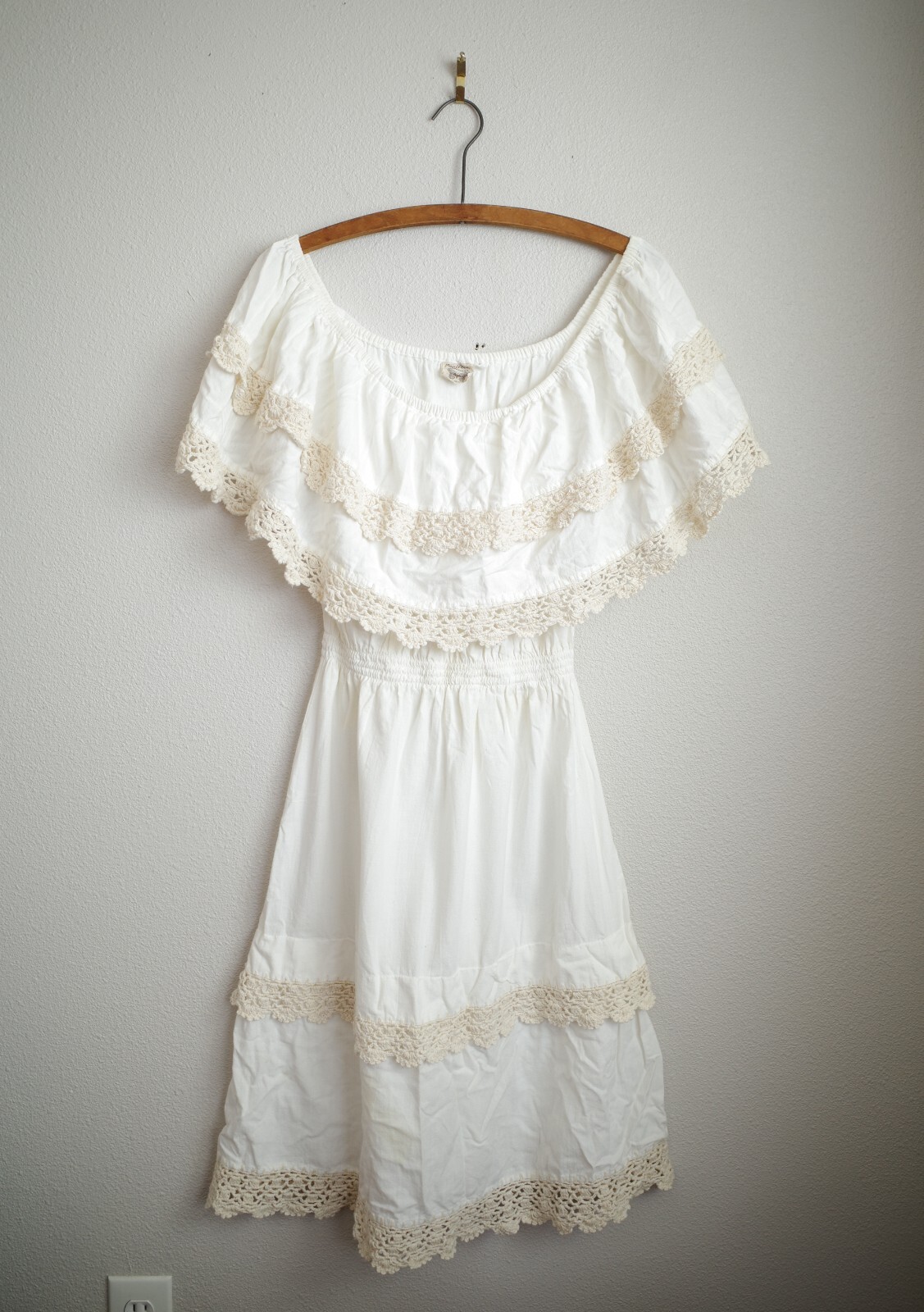 Vintage 70’s Papillon White Long Dress Off Shoulder Ruffle Size S Boho Mexican