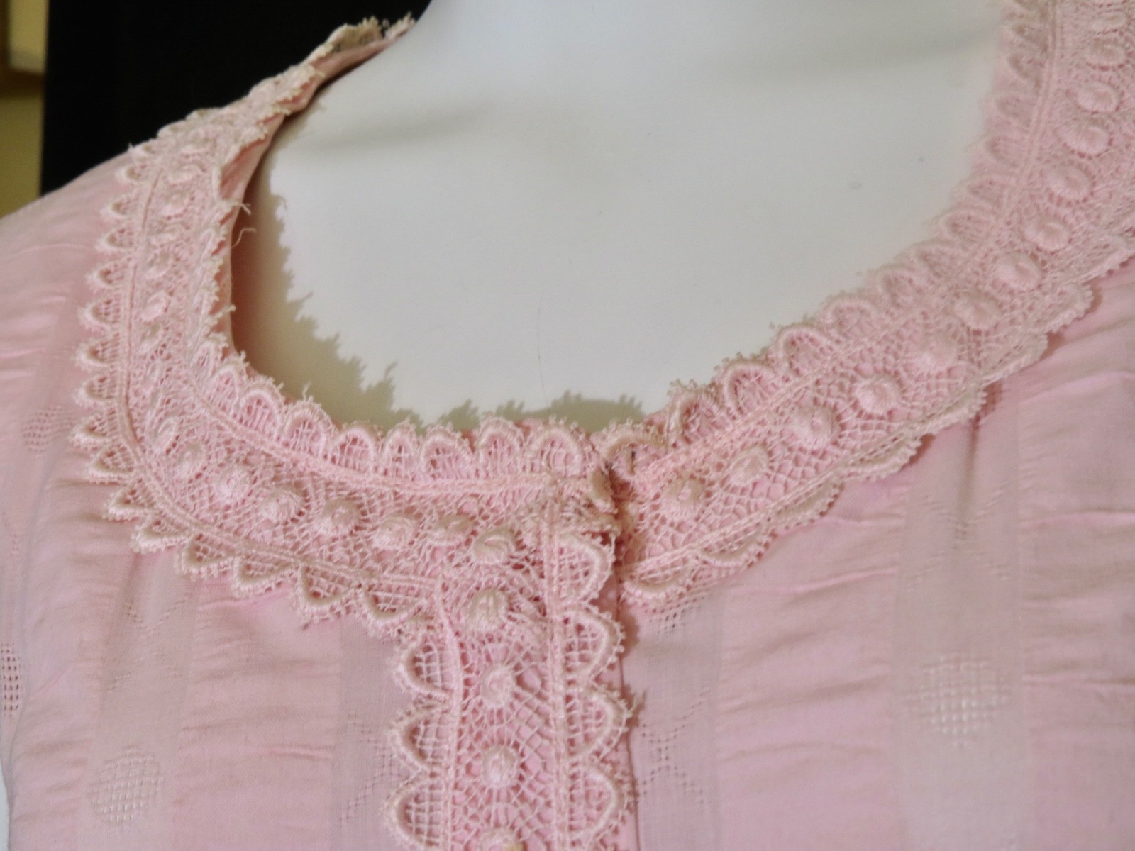 Pretty in Pink Vtg L’Aiglon Original 1960’s Dress M/L