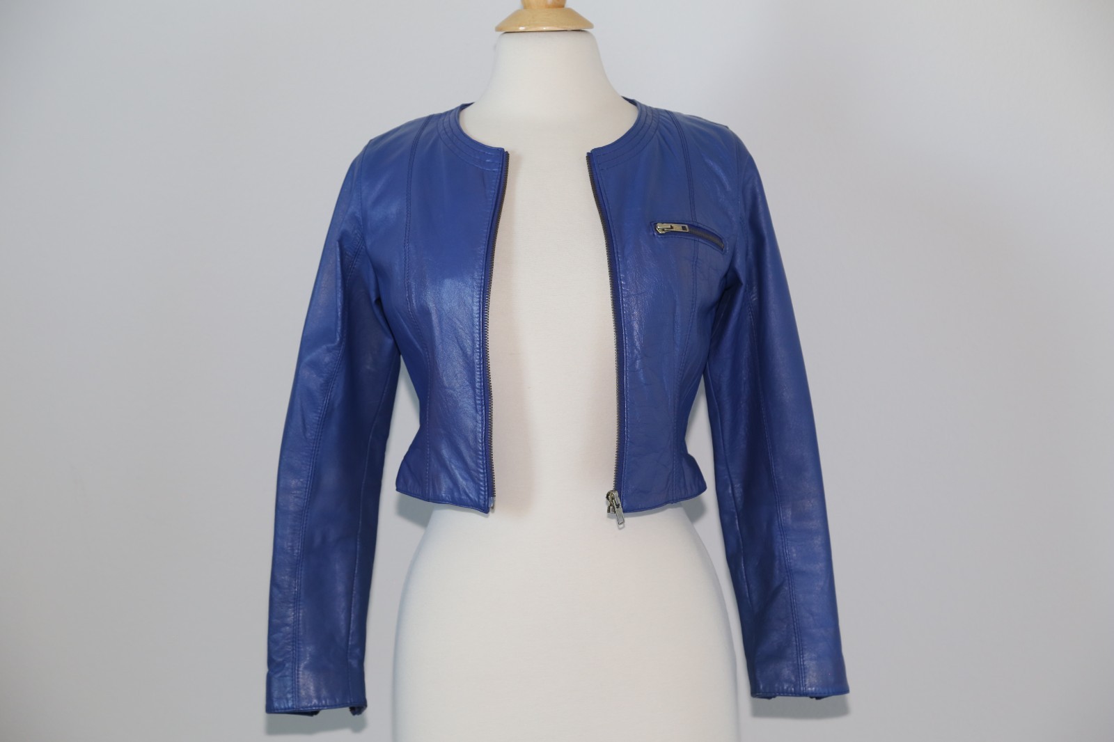 Rare vintage! Genuine Cowhide leather cropped jacket blue See measurements! YKK