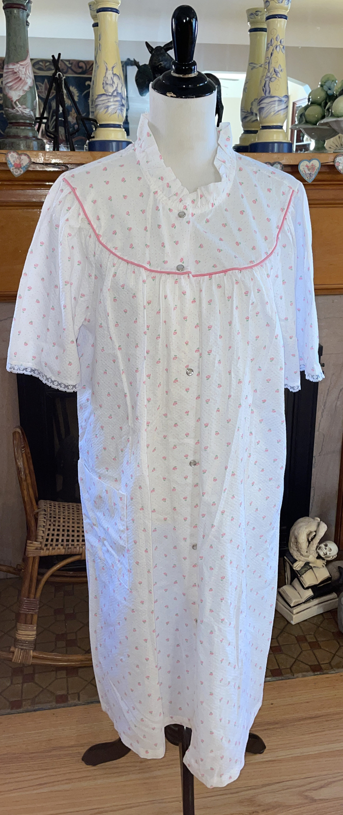 1982 ARTISTIC FANTASY MONTICELLO FLORIDA SEERSUCKER SNAP FRONT HOUSE COAT EUC!