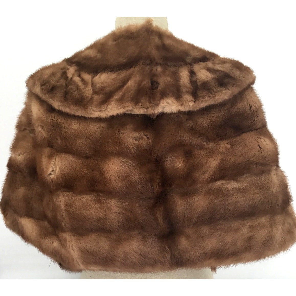 Vintage Evans Furs Davison’s Genuine Fur Capelet Stole Brown Damaged 17″ Collar
