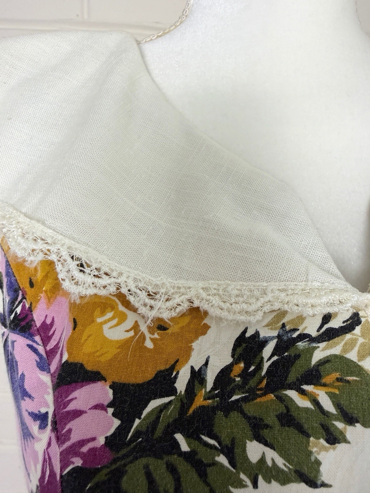 Vintage Floral Sleeveless Cottagecore Dress 8P Midi Lace Tea Party Romance