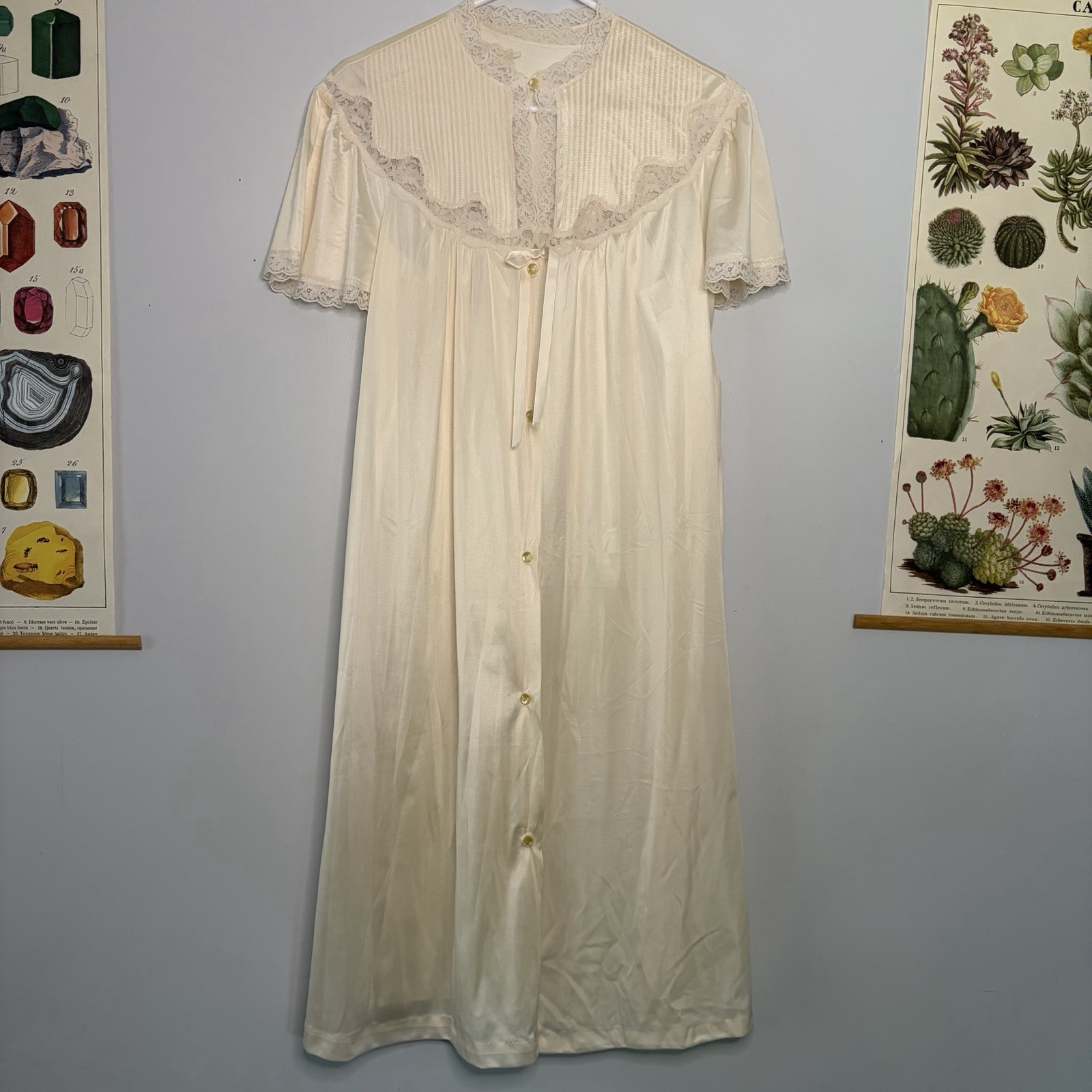 Vintage Peignoir Set Cream With Lace Detail Has Some Flaws Size Medium JCPenney