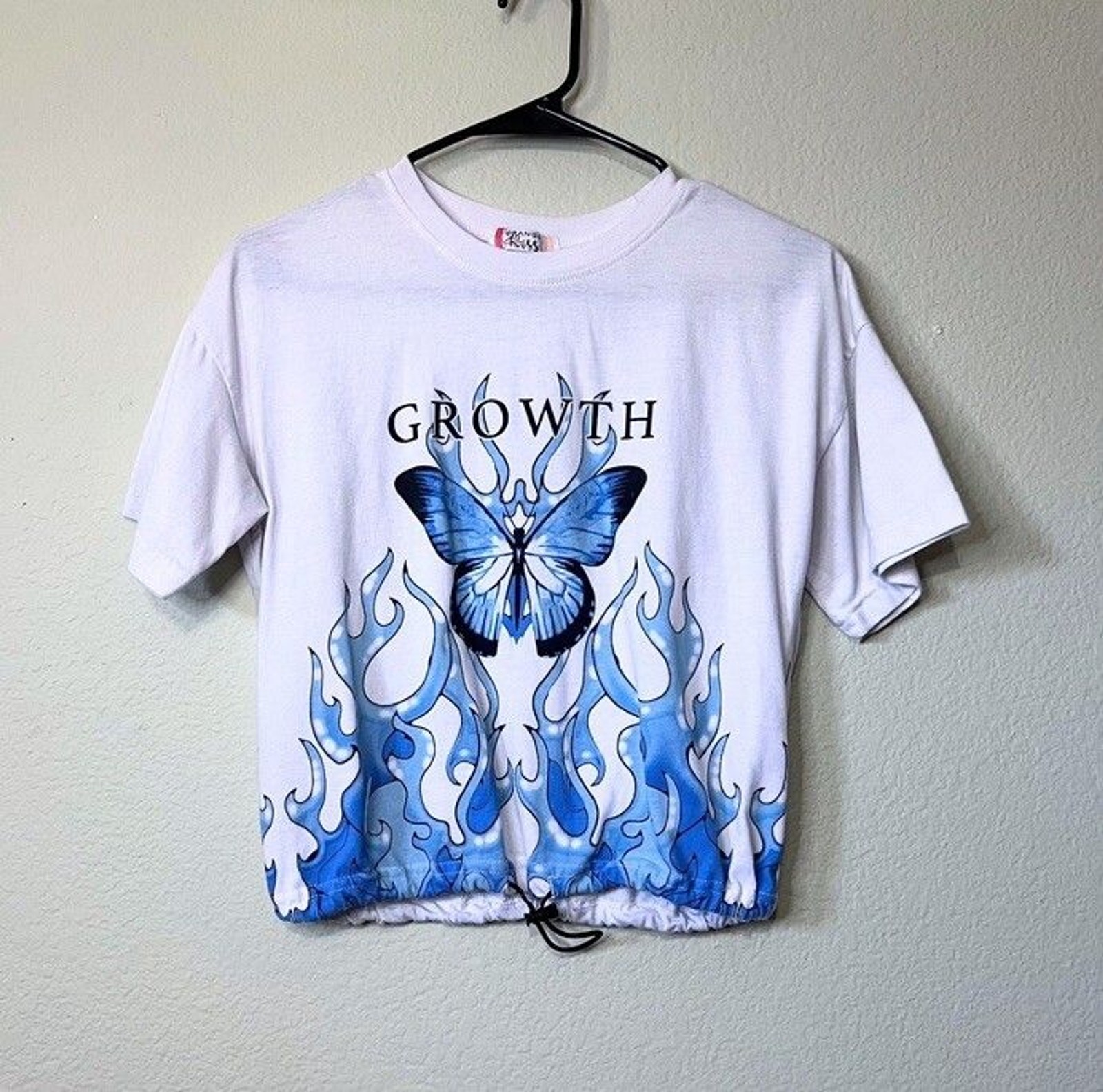 Vintage 90’s Y2K Orange Kiss Blue Butterfly Flames Cropped T-Shirt