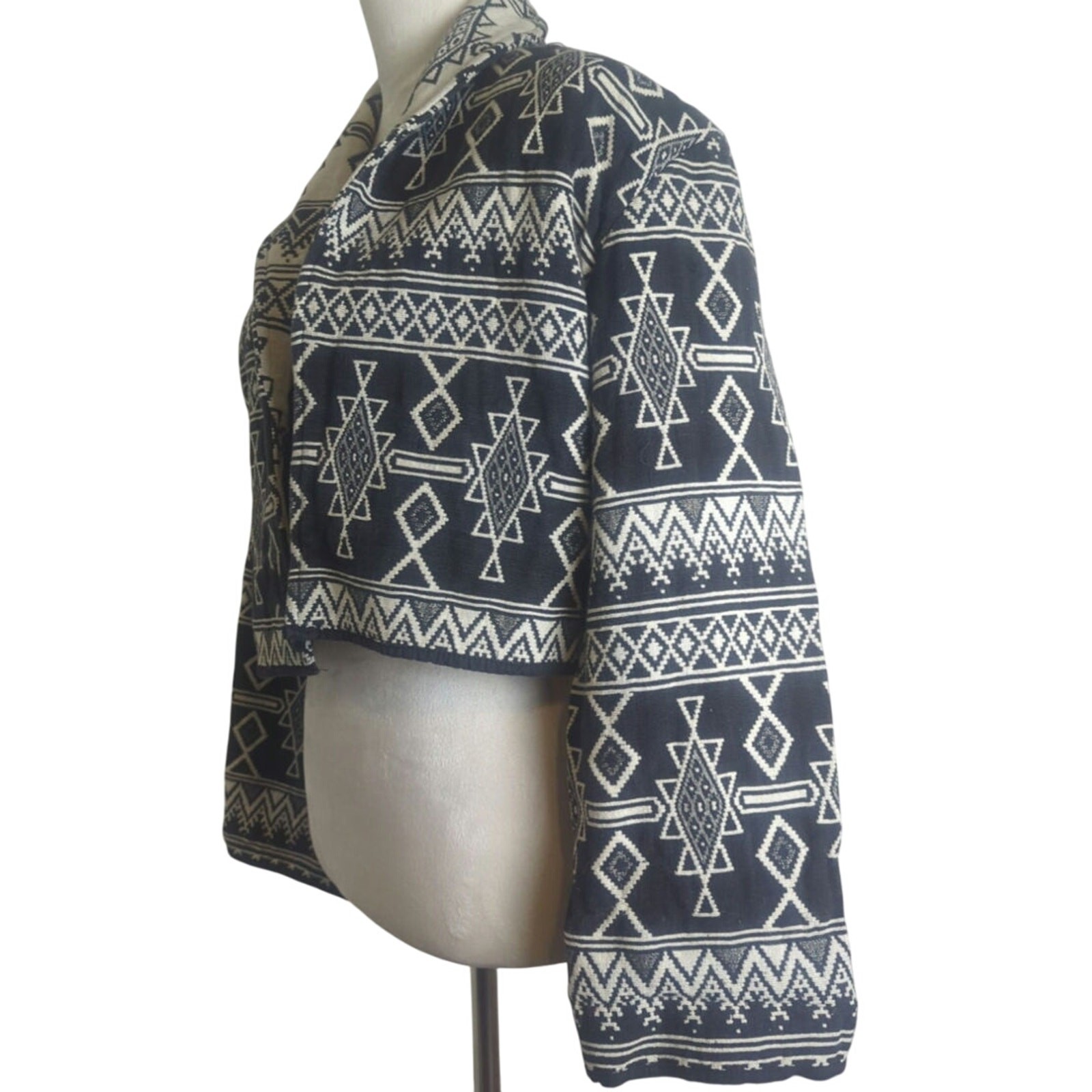 Vintage Aztec Wide Sleeve Cropped Tapestry Woven Jacket Women’s Large