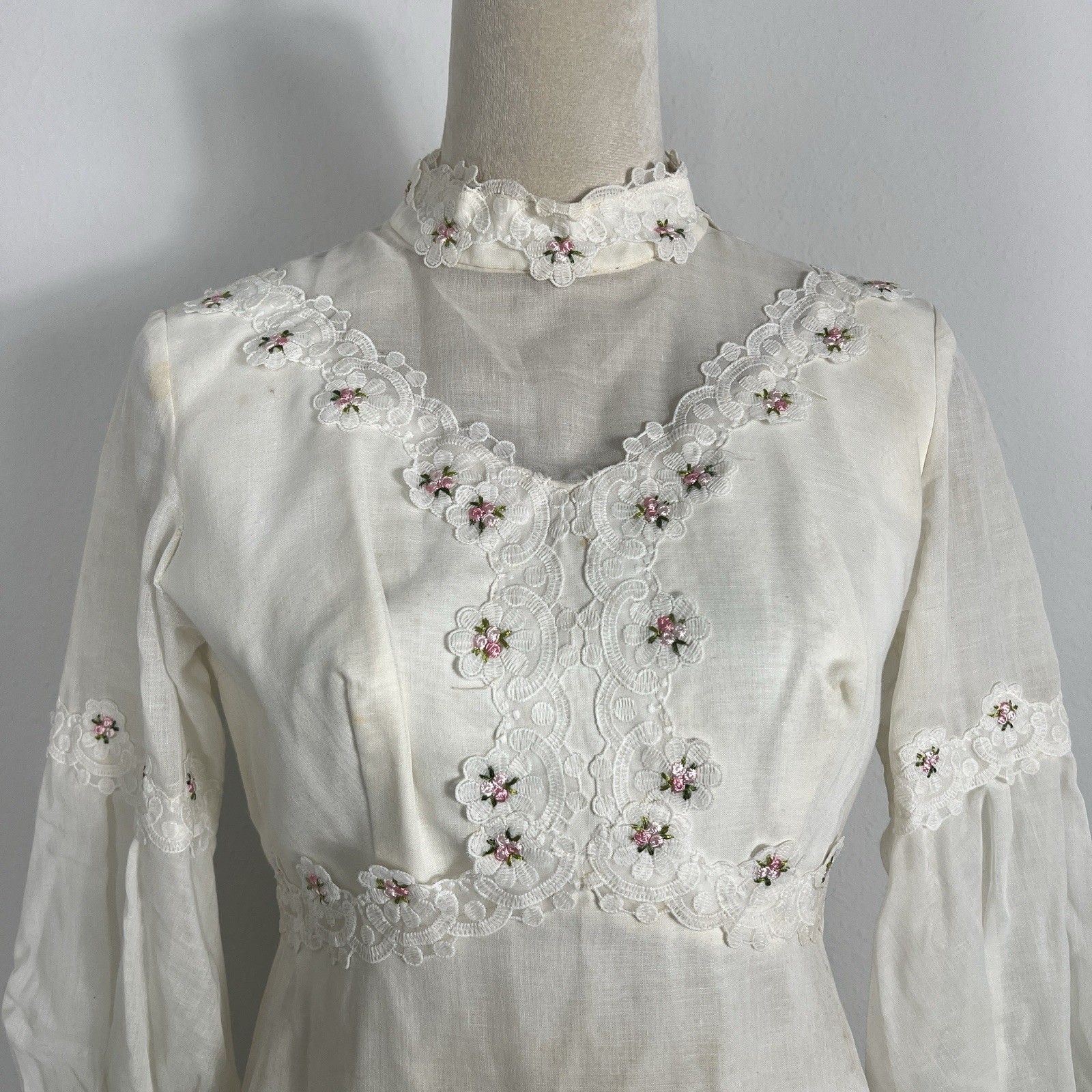 Vintage 1970’s Wedding Dress White Pink Rose Details Prairie Cottage Modest