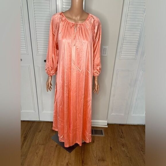 Vintage Nightgown Robe Set Womens 2 Piece Lace Trim Peach Coral 53in Length