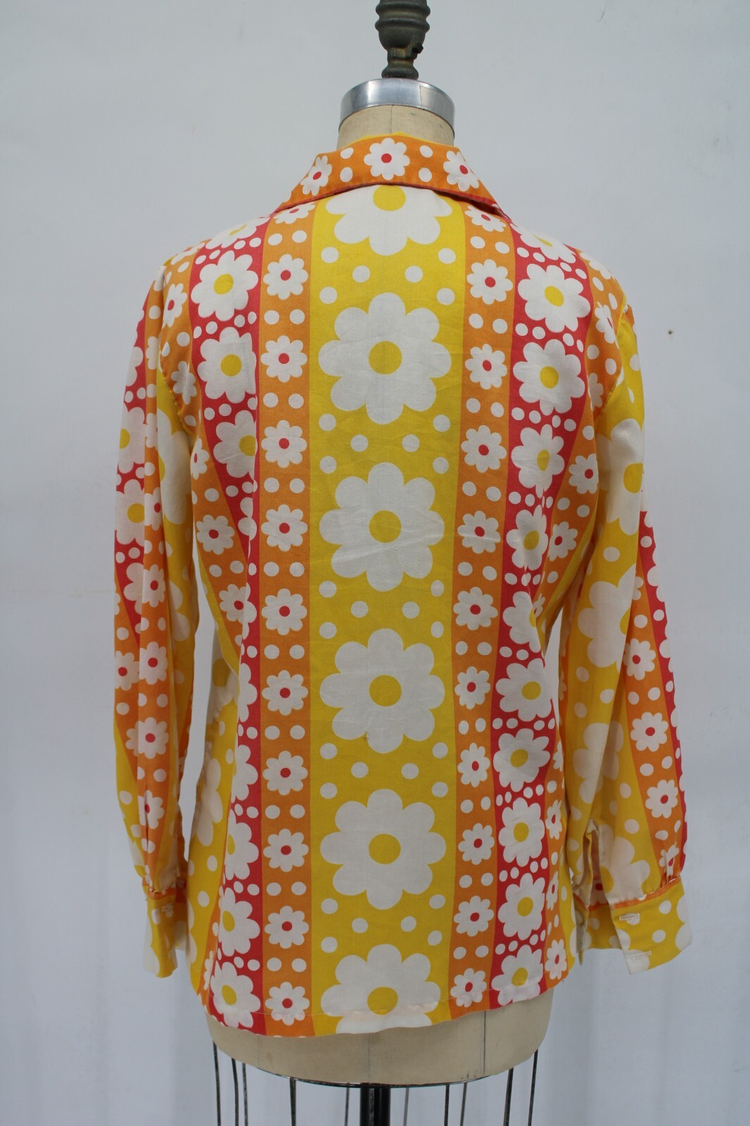 Vintage 1970s Women Cotton Shirt Floral Print by Ship’n Shore