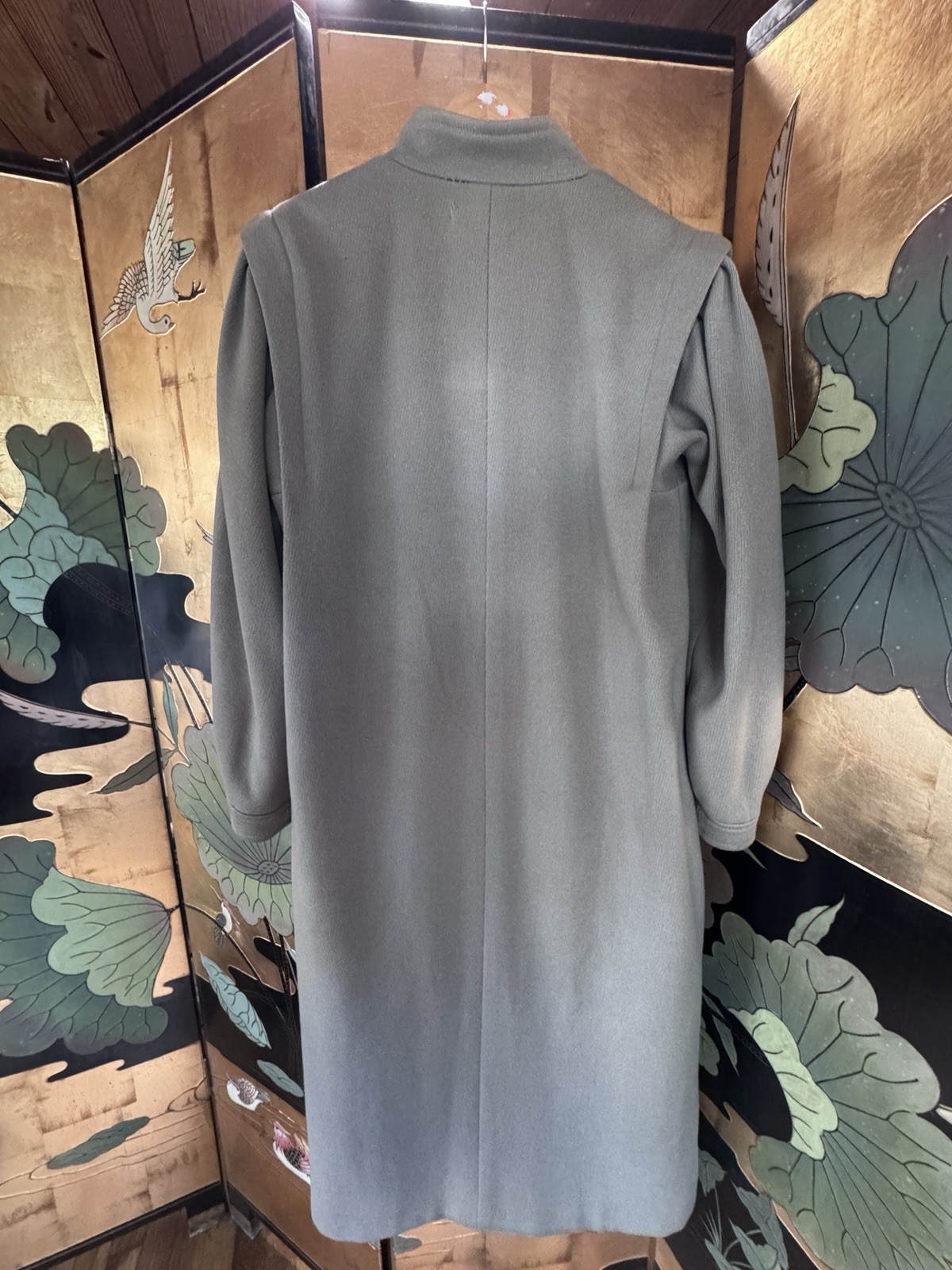 1950s ilie Wacs Bonwit Teller Coat Size Large Vintage Wool Satin Lined 44” Ches