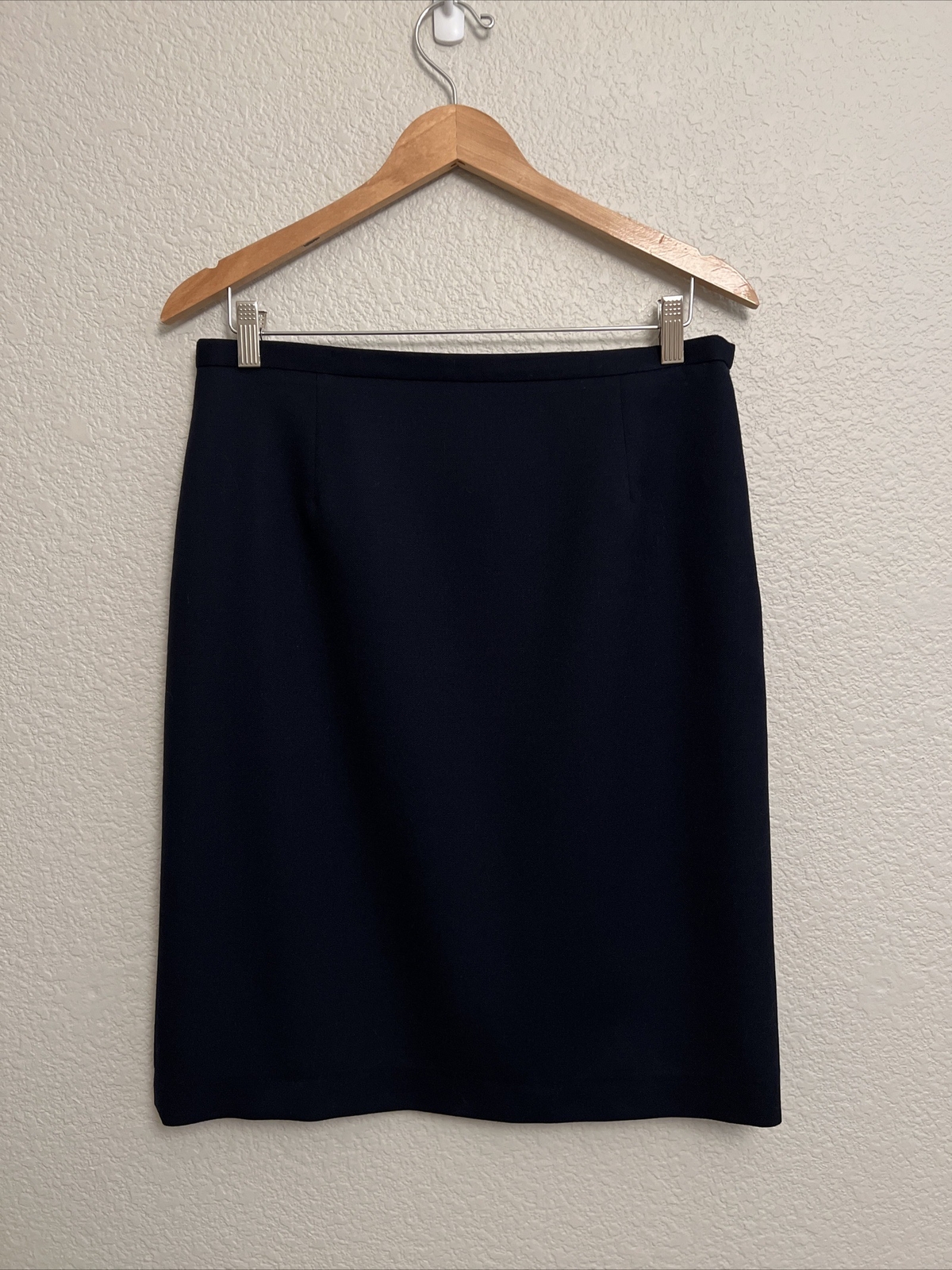 Vintage Pendleton 100% Virgin Wool Skirt Pencil Classic Navy Blue Made in USA 10