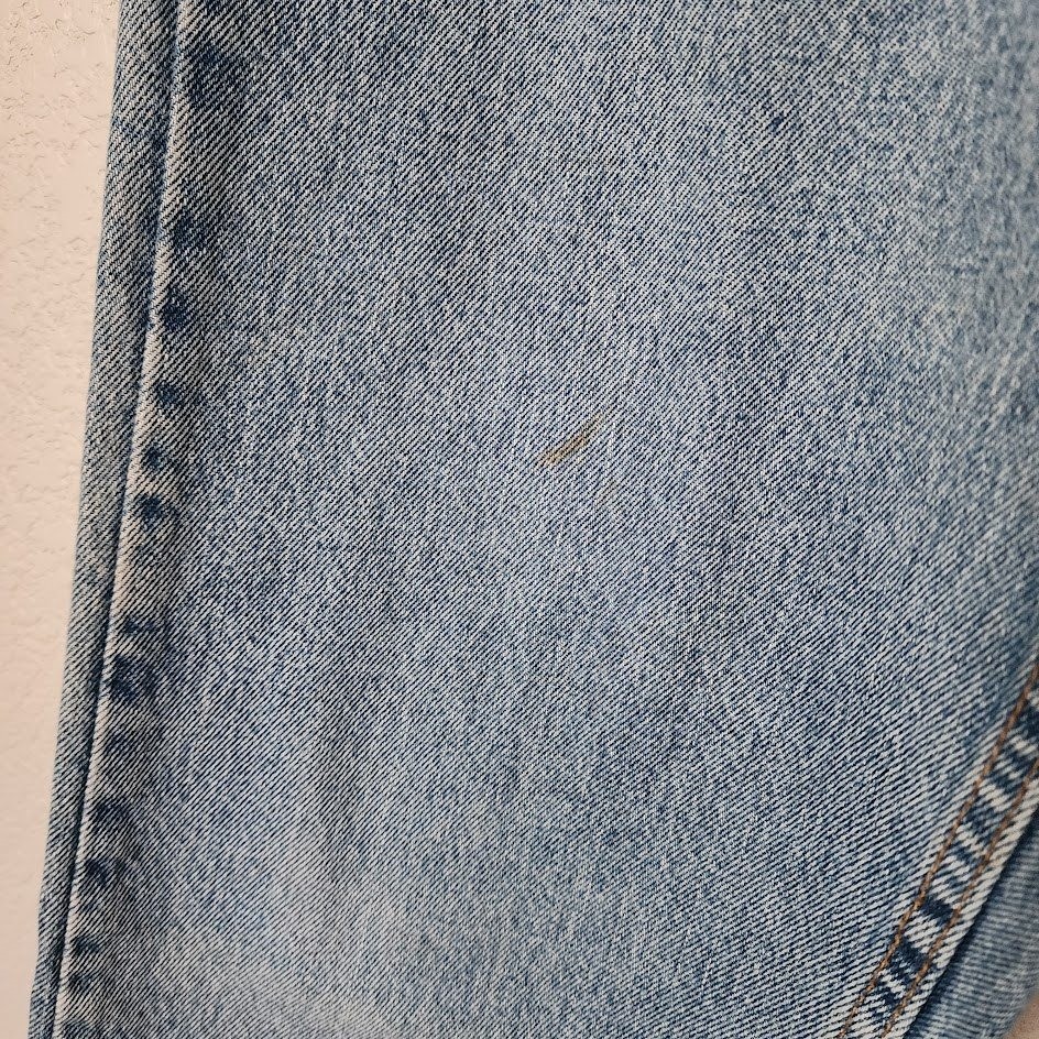 LEVIS VTG 90s 560 Loose Fit High Rise Light Wash Denim Jeans USA Made 14 M