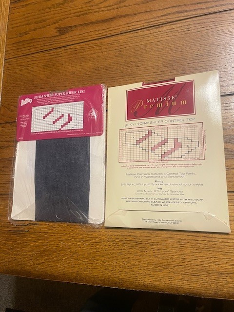 Lot of 2 Vintage Matisse Premium & Ultra Sheer Pantyhose – Navy – Size B – New