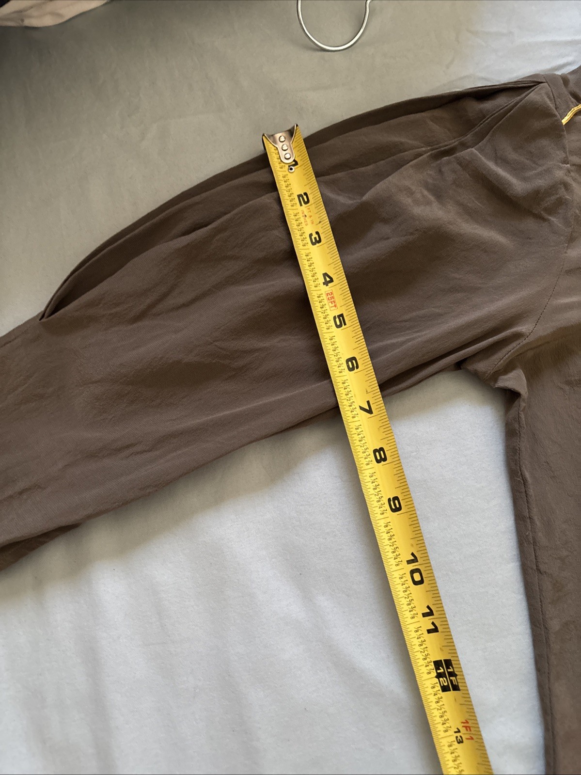 VINTAGE OLIVE GREEN 100 % SILK TAHARI BLOUSE