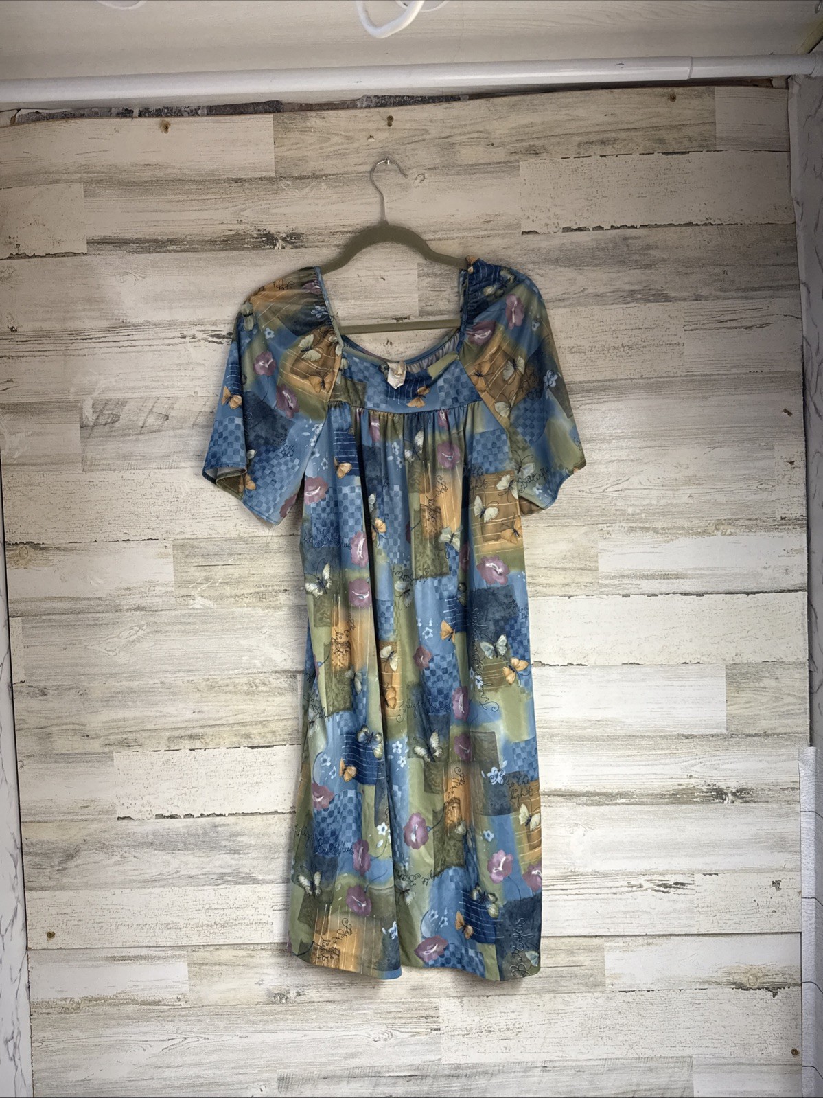 Vintage Carriage Court 100% Polyester, House Dress Nightgown Womens L