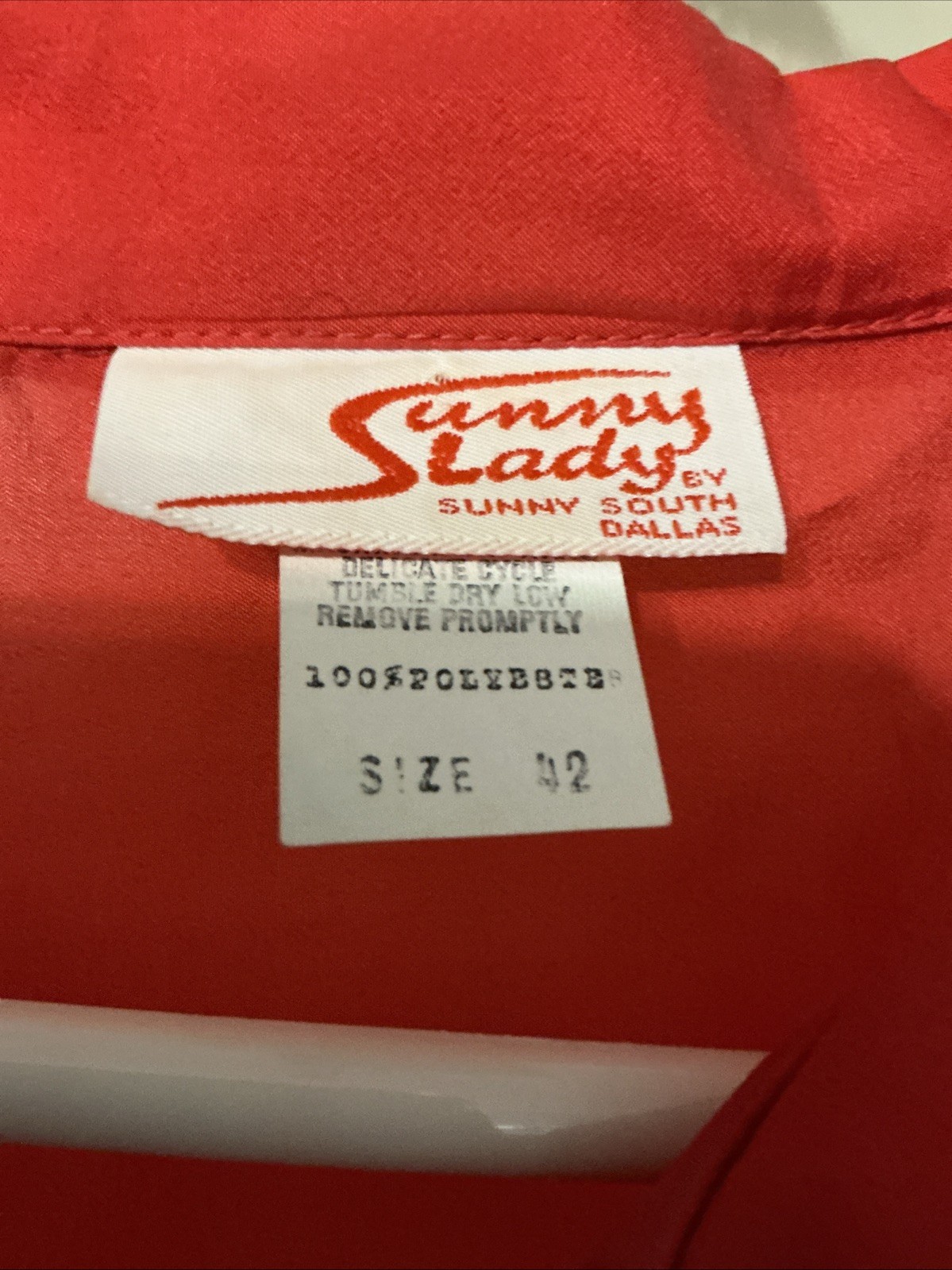 Vintage Sunny Lady Women’s Size 42. Long Sleeves. Excellent Condition. Red