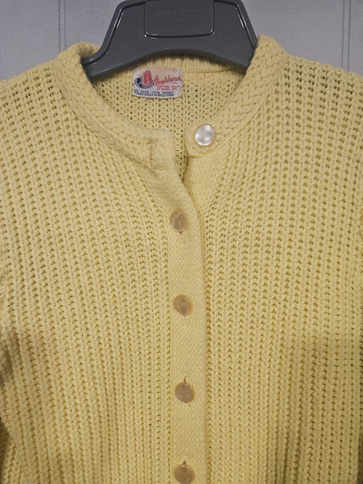 Vintage Americana Knitting Mills Orlon Acrylic Cardigan Sweater 18″ Pit To Pit