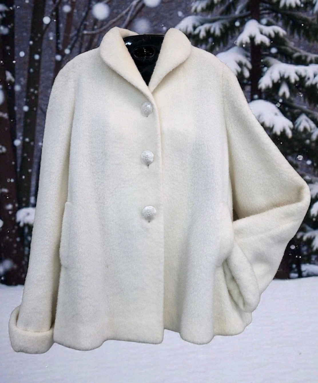 Vintage Betty Rose White Wool Bouclé Coat 3 Buttons Mid Century 1960s