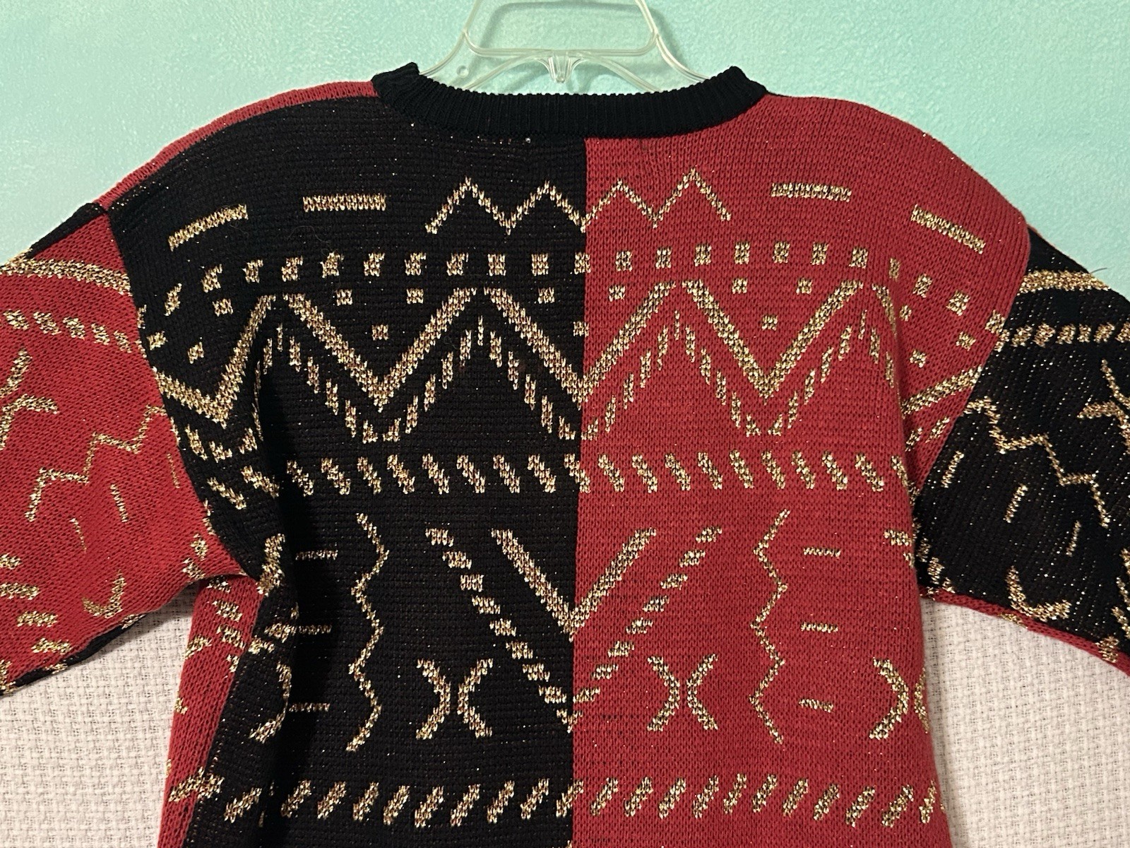 Vintage Women’s Metallic Gold Geometric Red Black Knit Sweater M Maurada Xmas