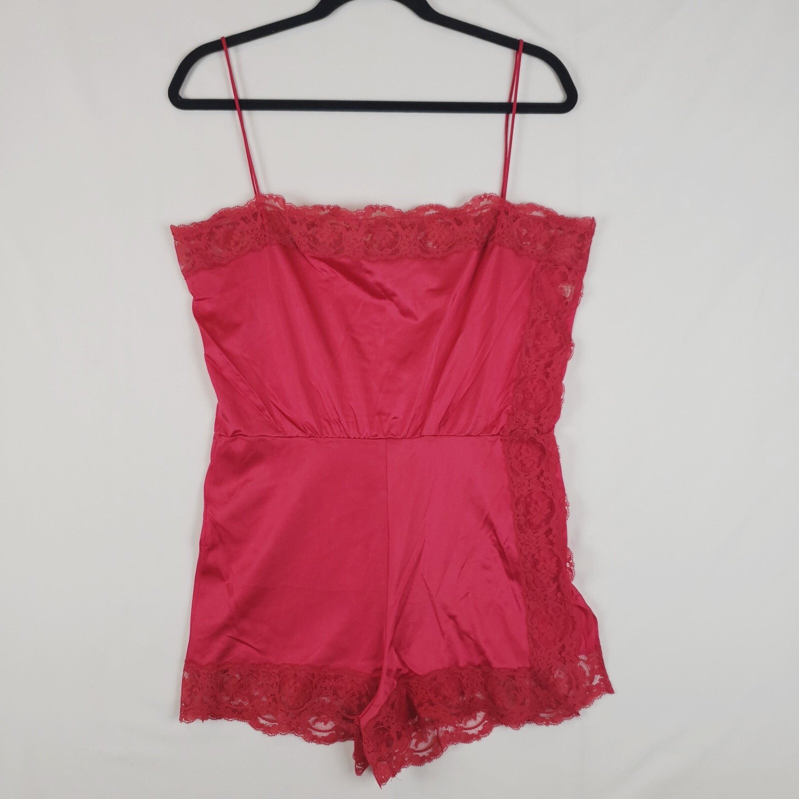 Vintage Olga Romper Womens Small Red 100% Nylon Lace Trim Spaghetti Straps *Flaw