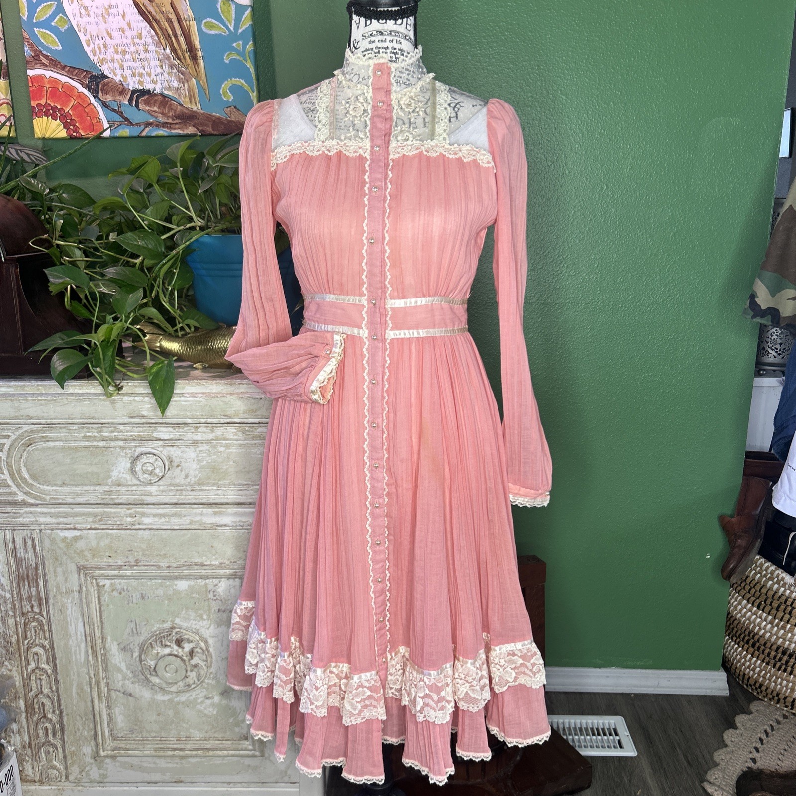 1970s Gunne Sax Pink Prarie Dress Size XS 10 Victorian Revival Country Western