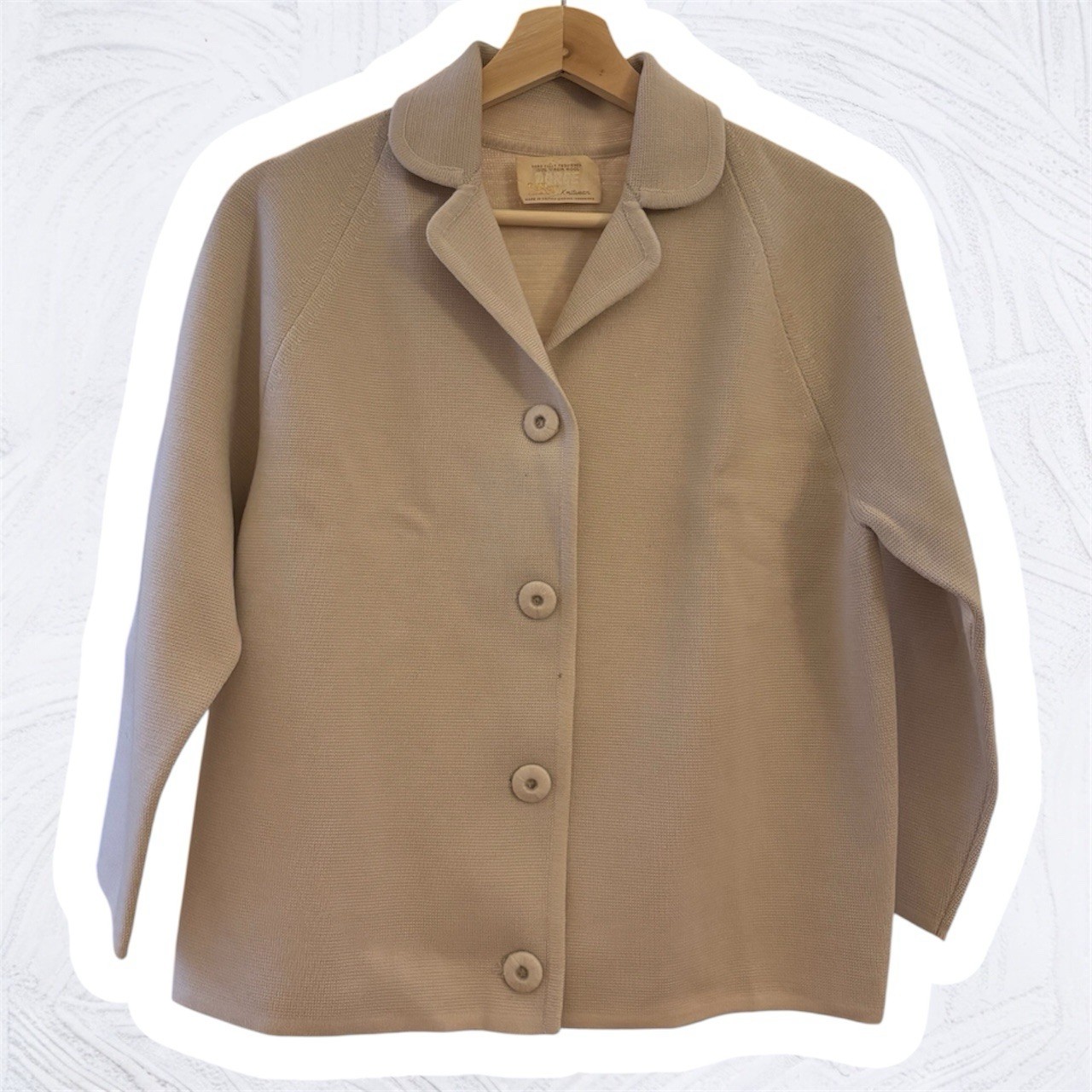 Vintage 1950s/60s Dorce for LeRoy Knitwear – Women’s size 12 beige knitwear set