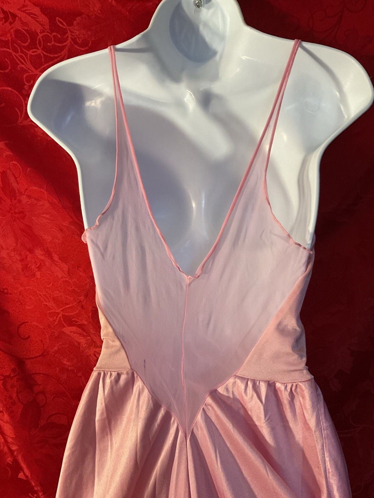 Vintage Lady Cameo Pink Long Gown Lace Detail Silky Sexy Feminine Size M