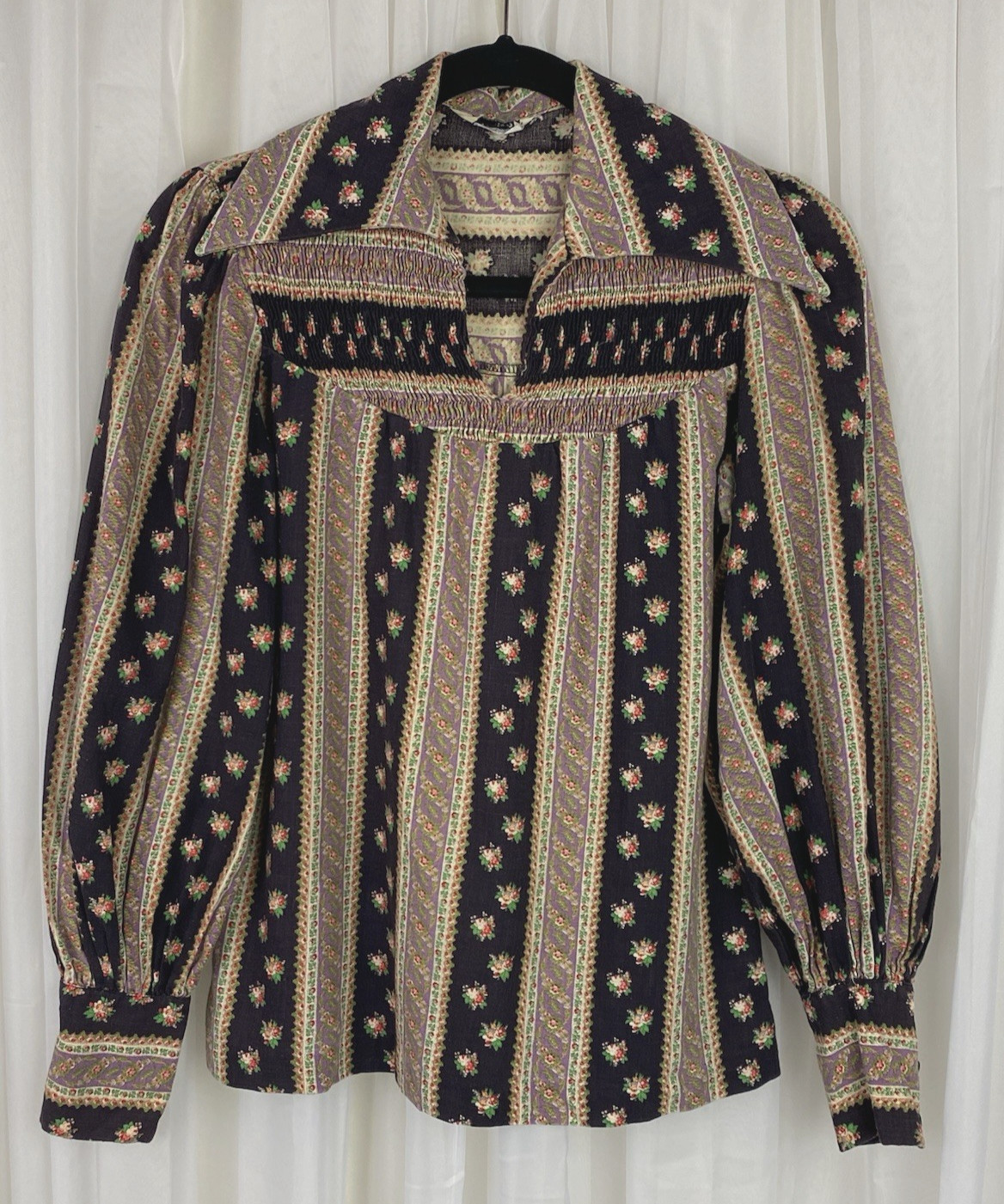 Kelita New York Vintage 1970’s Black Floral Pullover Wide Collar Top Size XS/S