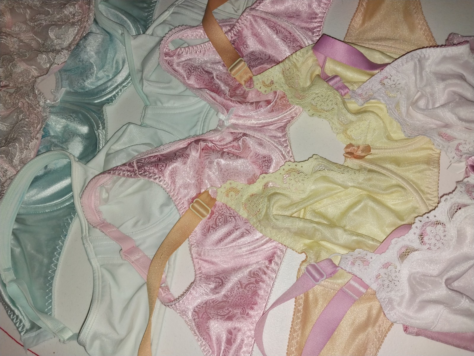 VTG SILKY SHEER LACY UW VS BOUDOIR DEMI BRA NOS 38DDD PINK DELICATE COQUETTE