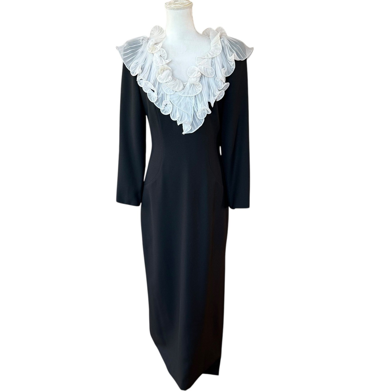 Vintage Jack Bryan Black Formal Gown with White Pleated Ruffle Collar Size 10