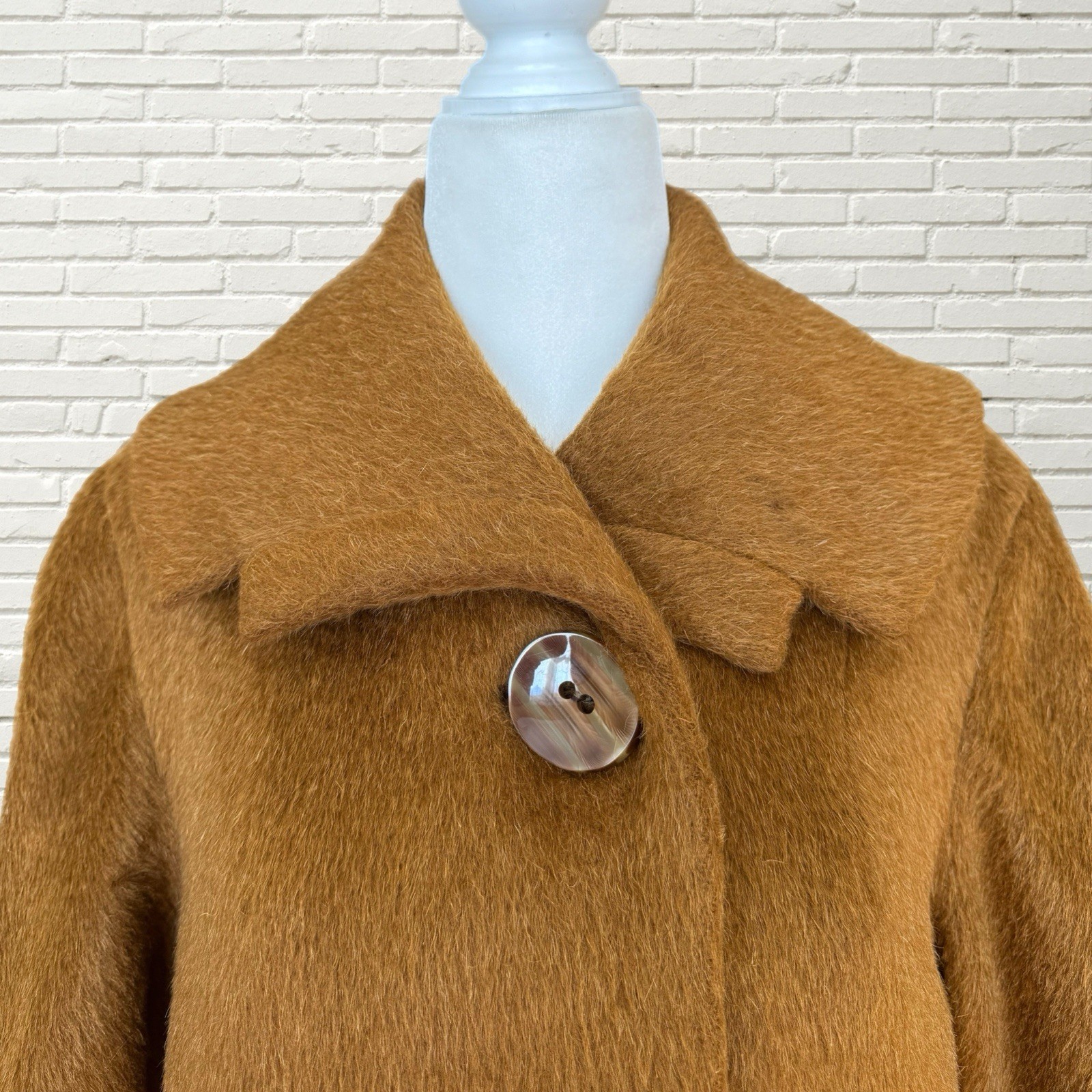 Vintage 50s 60s Mohair Coat – Golden Brown Large Button Furry Overcoat