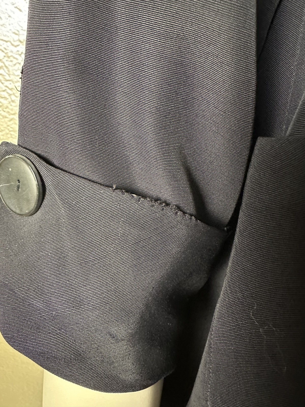 Vintage 1940’s Handmade Black Satin Rayon Jacket Lightweight ¾” Sleeve Petite