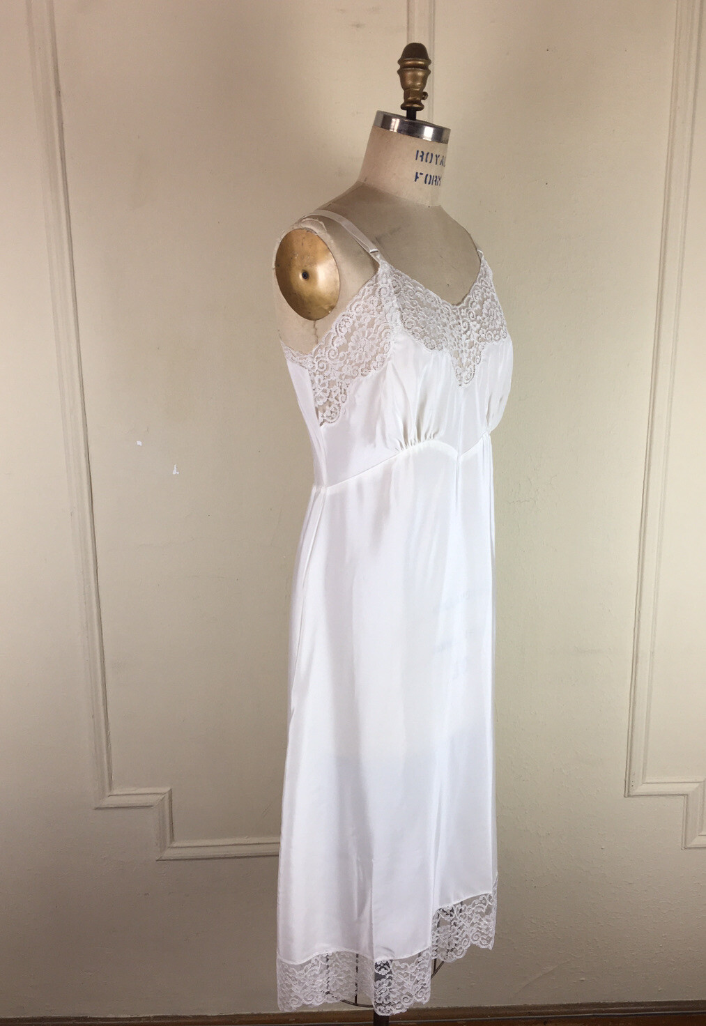 Vintage CORETTE White Slip Lace Trim Size 38 Unworn with Tag Lingerie