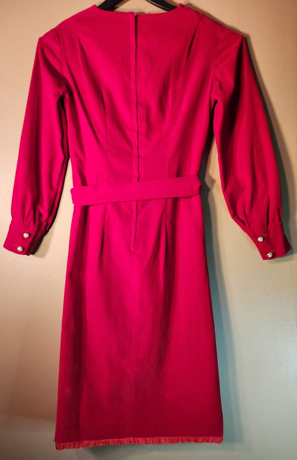 Vintage Red Velvet Dress Pearl Button Cuffs Prom Graduation Party Senior Photos