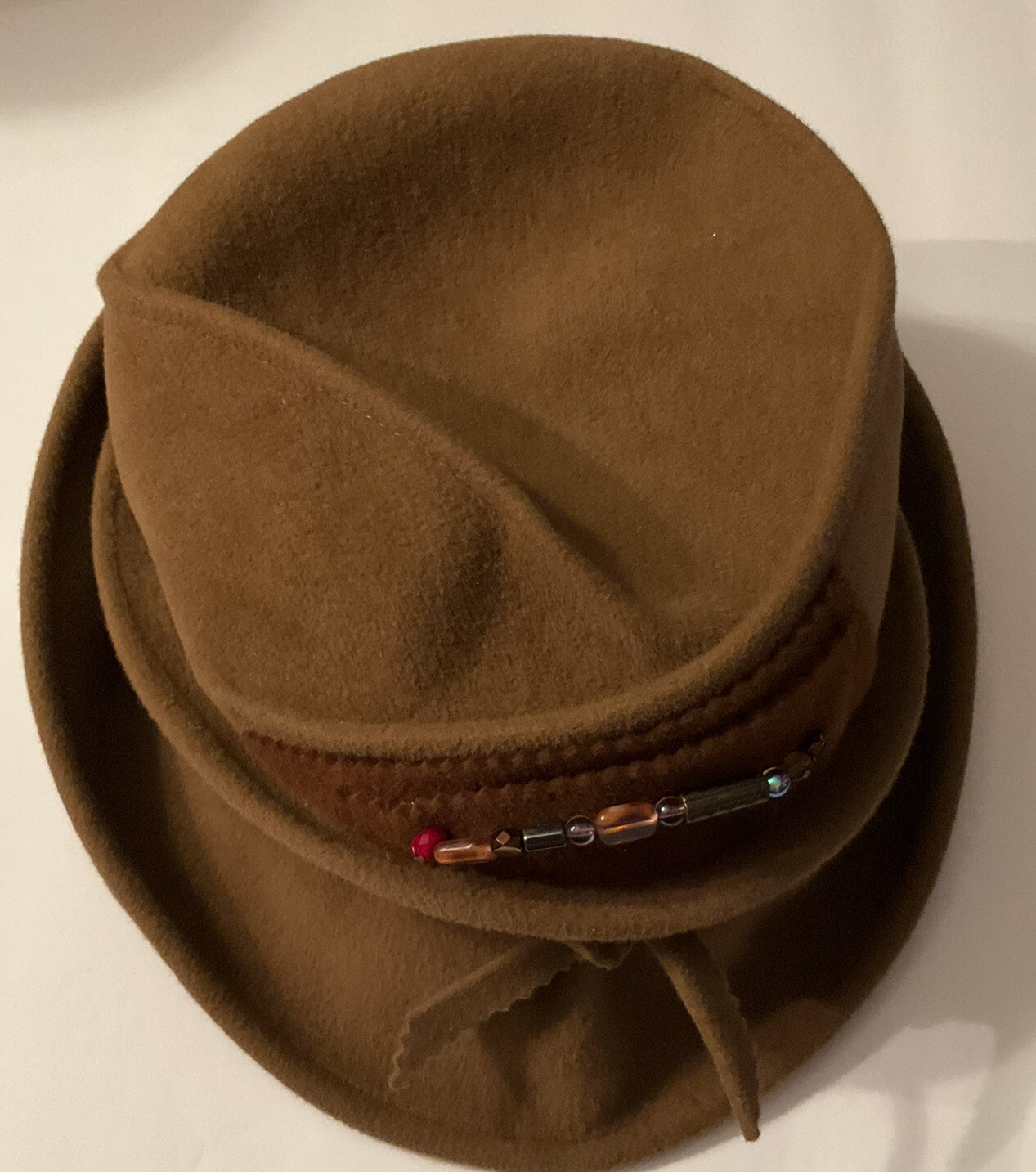 Hat Fedora style by Suzette Art Couture Wool EUC Taupe Tan Beaded