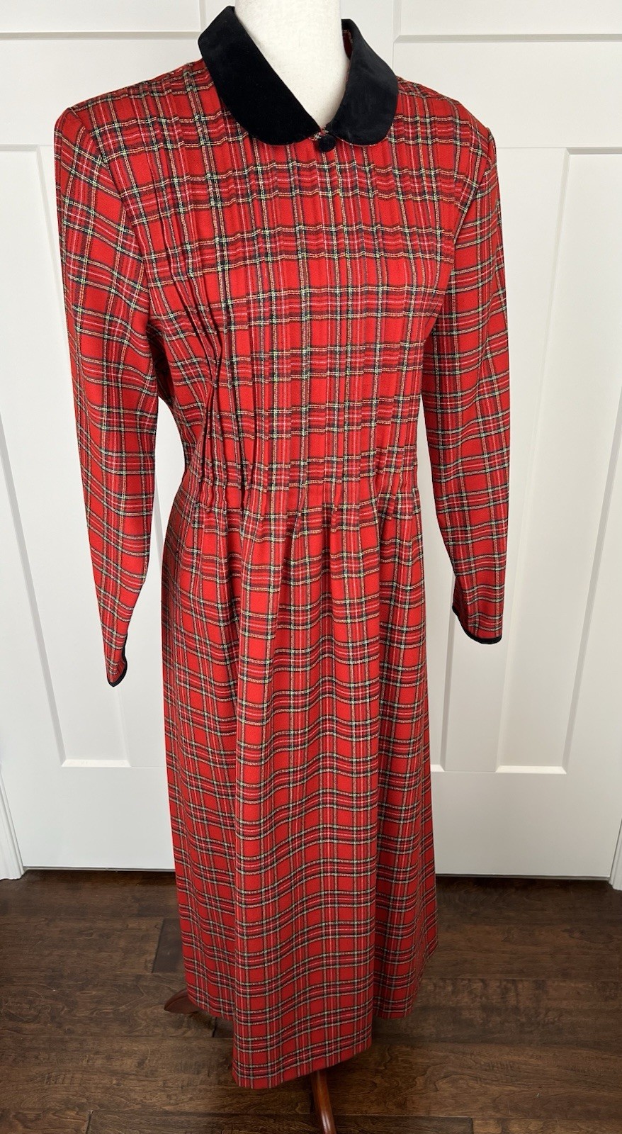Vintage 80’s Misty Lane Red Tartan Plaid Maxi Dress Velvet Collar USA Union Made