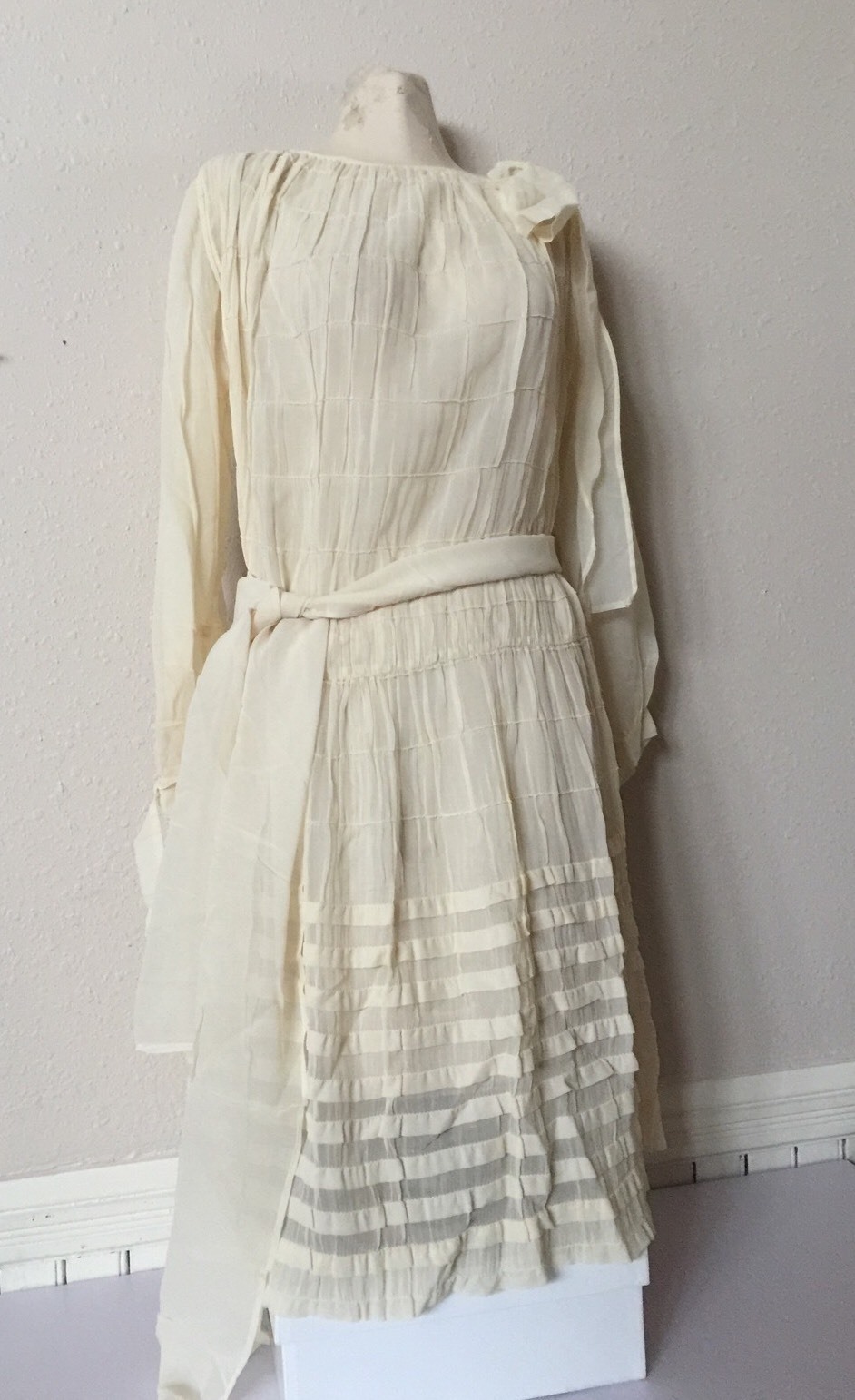 ART DECO 1920’s ANTIQUE CREAM FRENCH COTTON LIGHT SHEER FLAPPER DRESS WEDDING