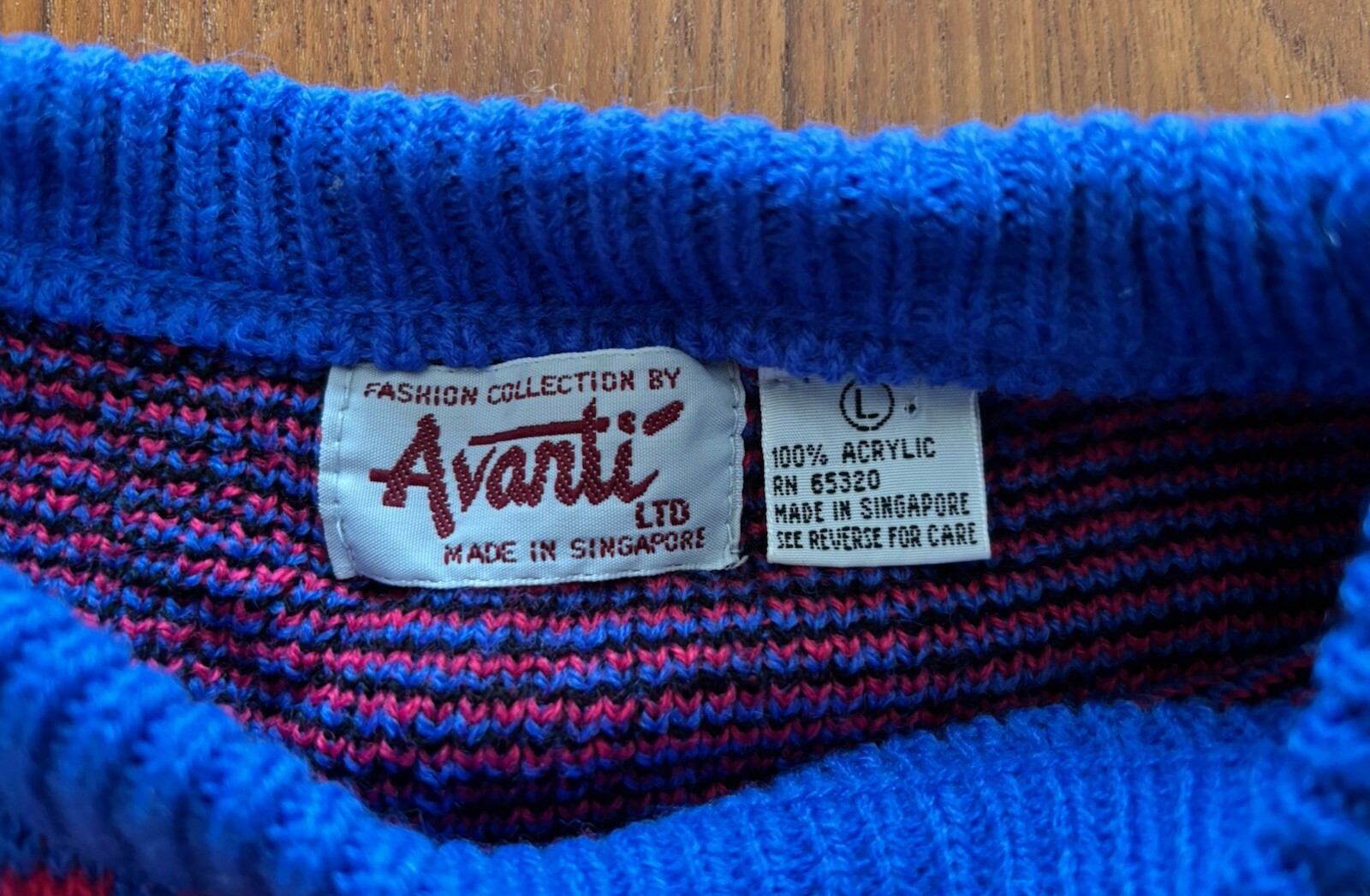 Vintage 90’s Women’s Sweater Size Large Aztec Print Blue Pink Black