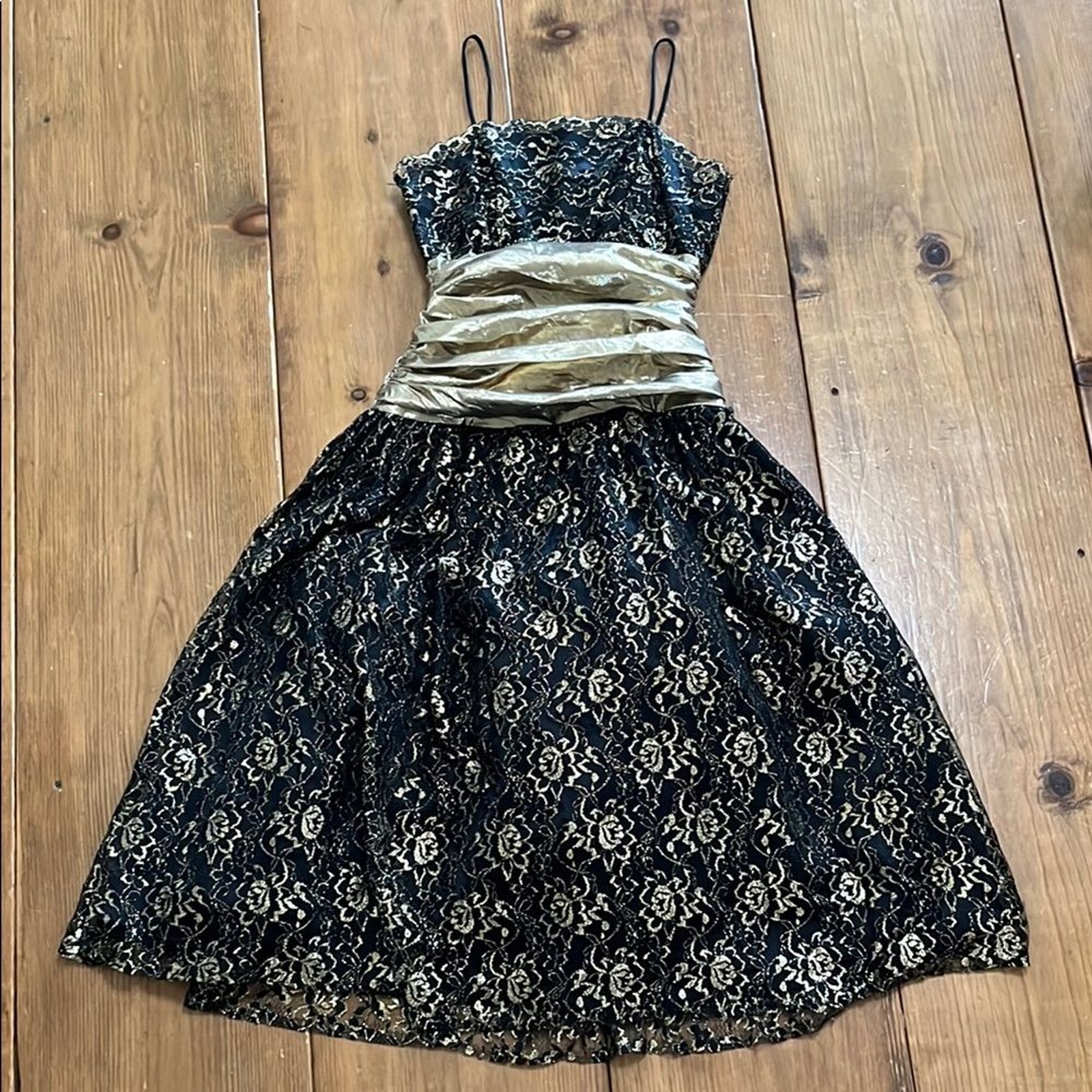 VTG 80s Black and Gold Lace Spaghetti Strap Cocktail Prom Dress with Tulle