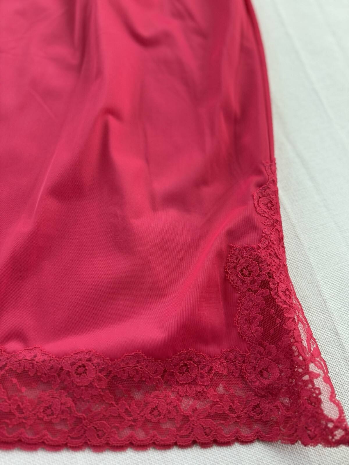 Vtg Half Slip Rogers 50’s Pristine UNWORN Nylon & Lace Magenta Dark Hot Pink M