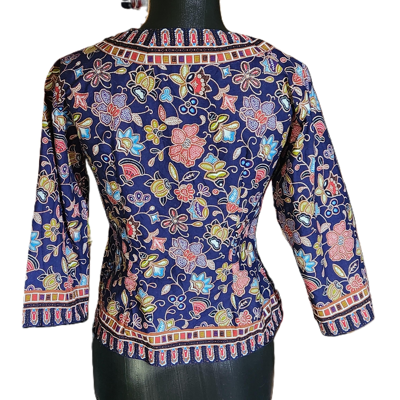 Womens Singapore Asian Flight Attendant Floral Snap Front Blouse Size 36 Small