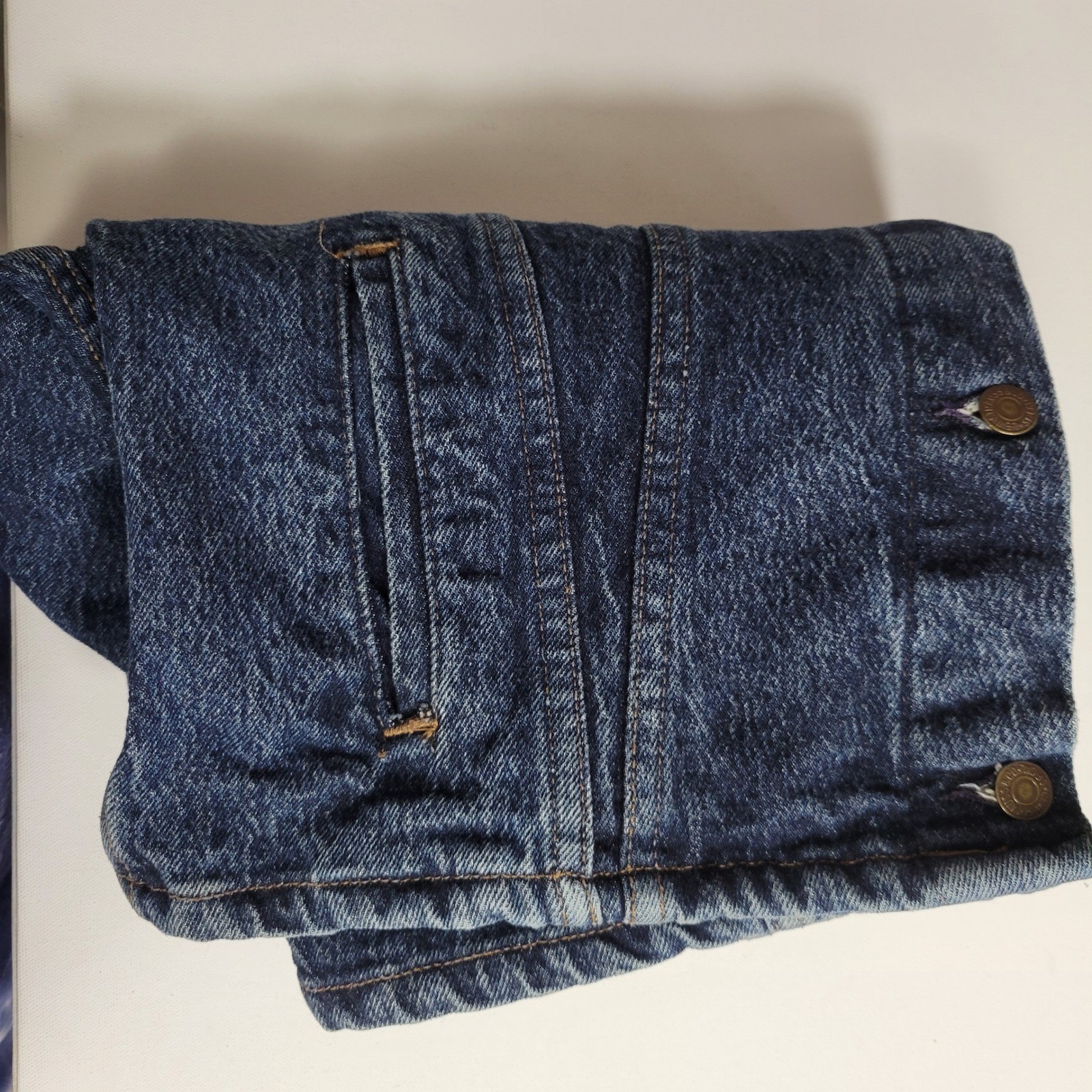 VTG Levis Denim Trucker Jacket Womens L? Blue Wash Slouchy Grunge Y2K 90s
