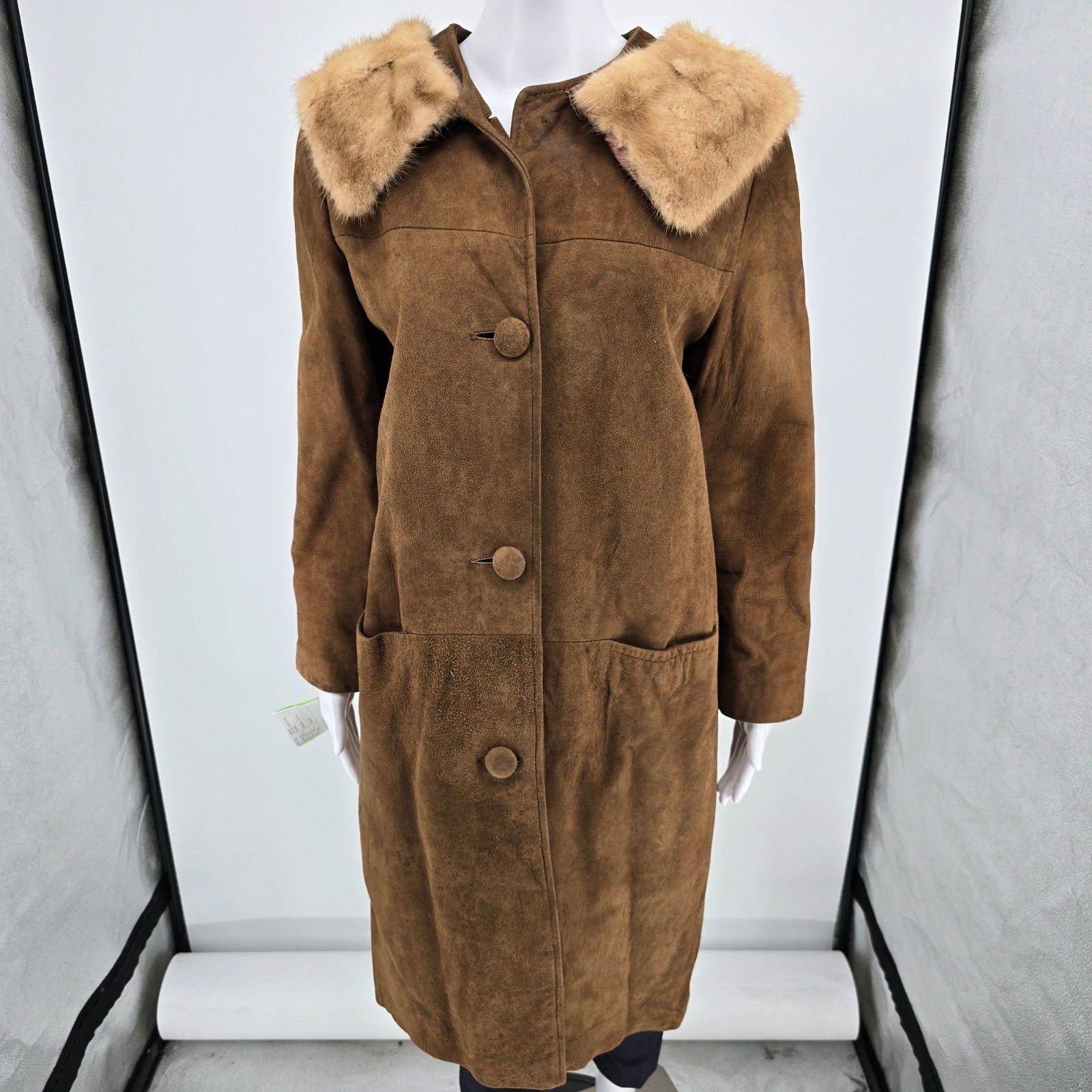 Vintage 1960s Unbranded Faux Fur Collar Camel Color Suede Coat (16L/Large)