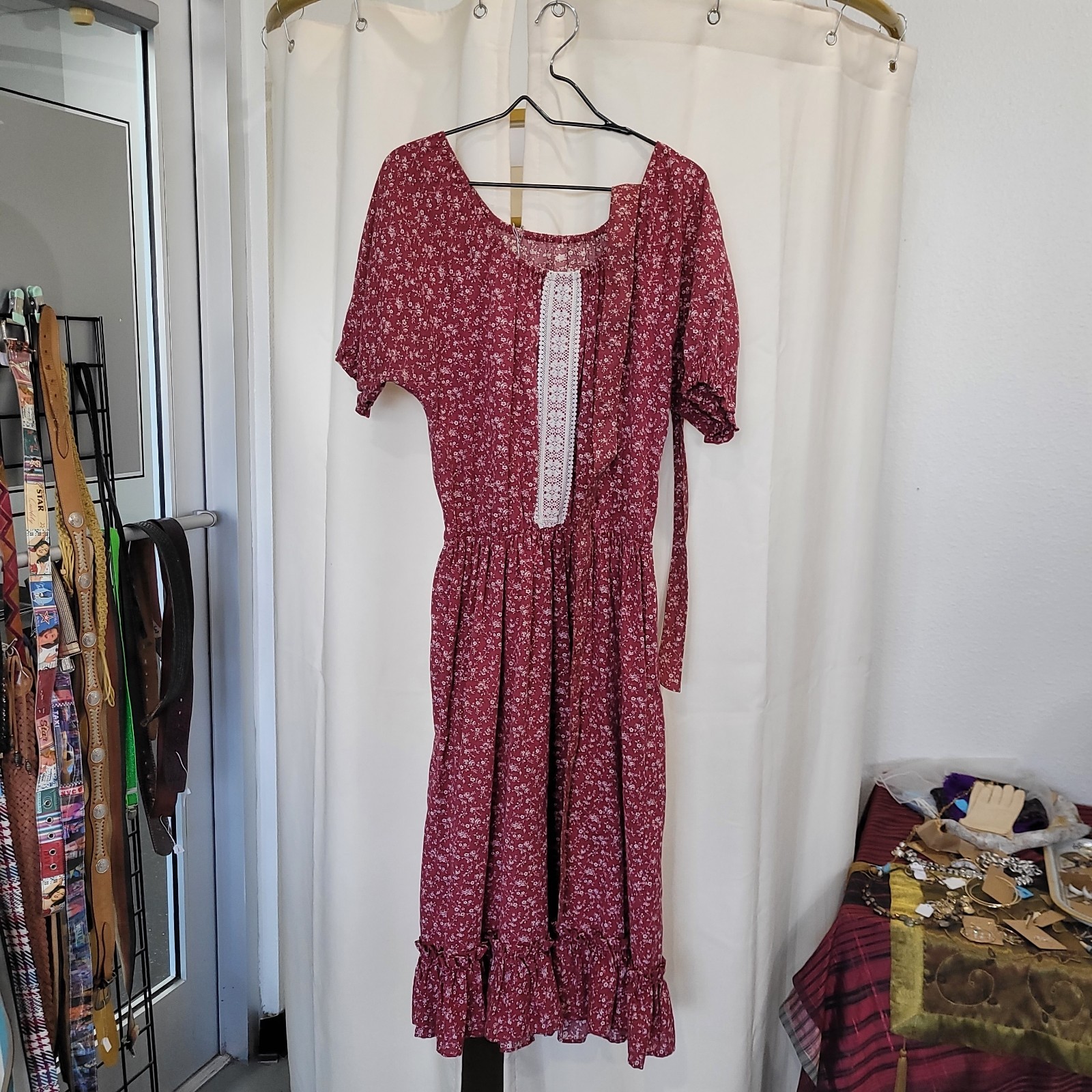 Vintage Prarie Handmade Calico Maroon Floral Dress Lace Accents Matchingt Belt