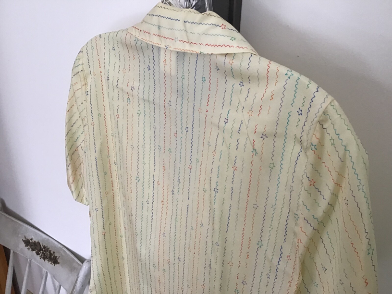 Vintage 70’s LANGTRY Polyester Lemon Chiffon Blouse w/ Stars & ZigZags Size 9/10