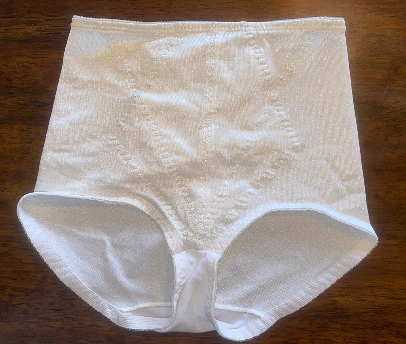 PARTNERS BY MERVYNS~BRIEF~WHITE~MED. 27-28~SHAPEWEAR~SLIMMING~SUPPORT