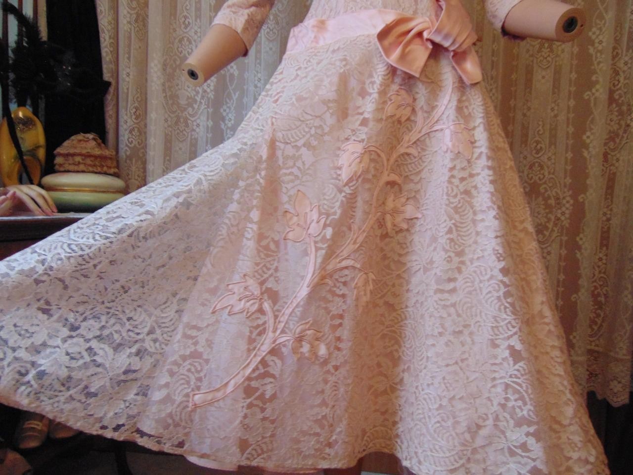 VTG 50s Pink Chantilly Lace & Satin Dress Jacket & Crinoline Slip 26W