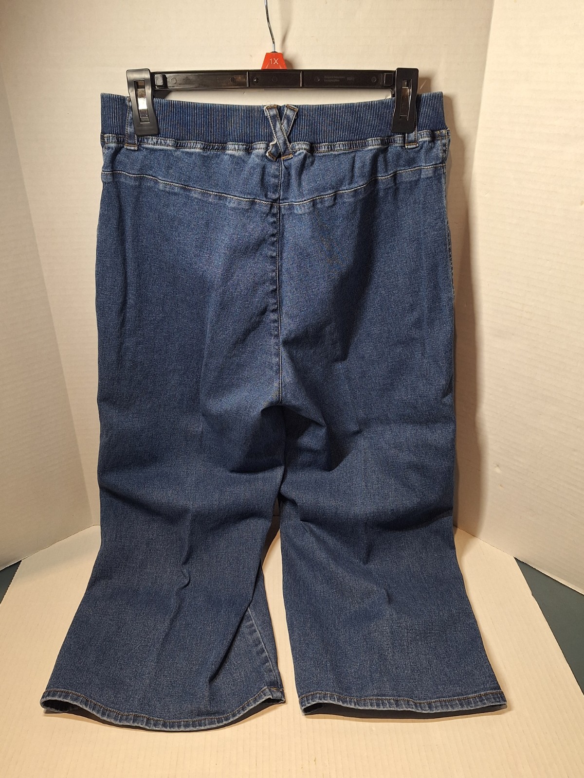 Vintage Blast Capri Jeans, Womans M, High Rise. Blue, Cotton Blend