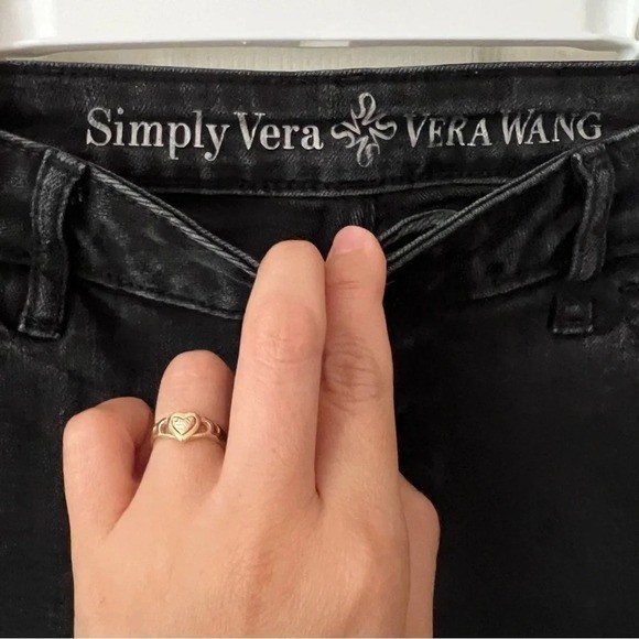 Simple Vera Wang Womens Pants sz 4 Mid-Rise Black Denim Jeans Casual Goth