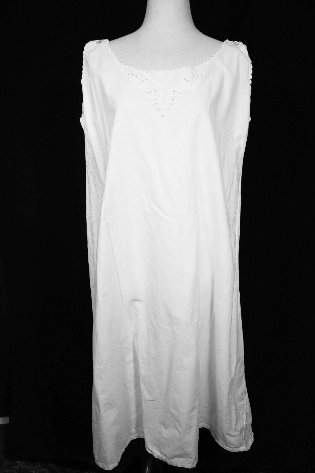 Antique 1920’s French White Cotton Initialed Night Gown Plus Size Exc Condition